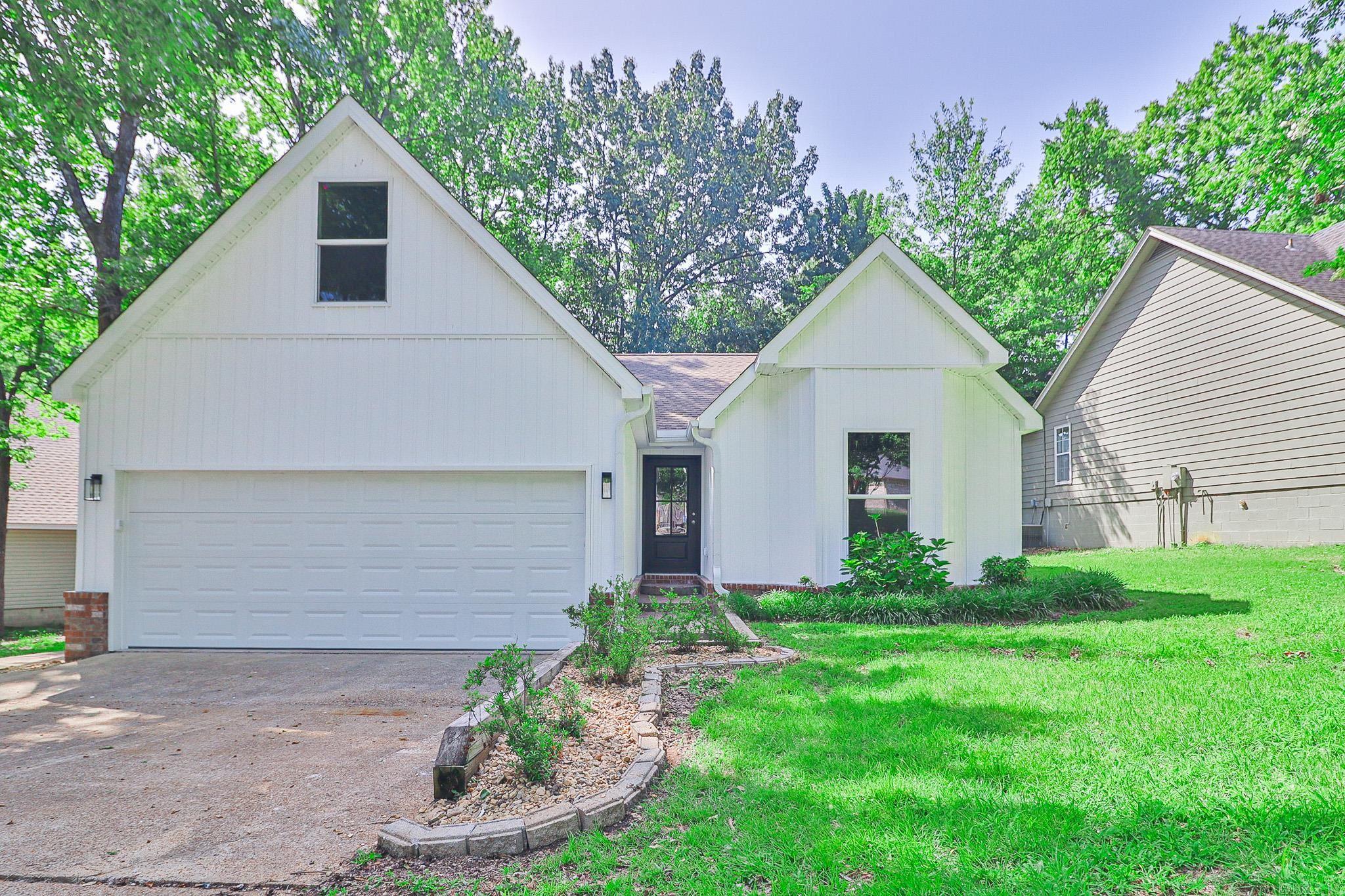 HUNTERS RUN ADDITION - Residential