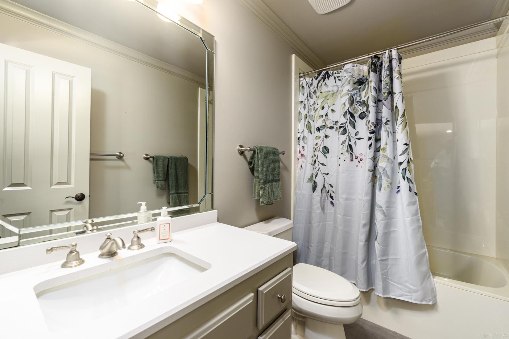 CHENAL VALLEY THE OAKS - Residential