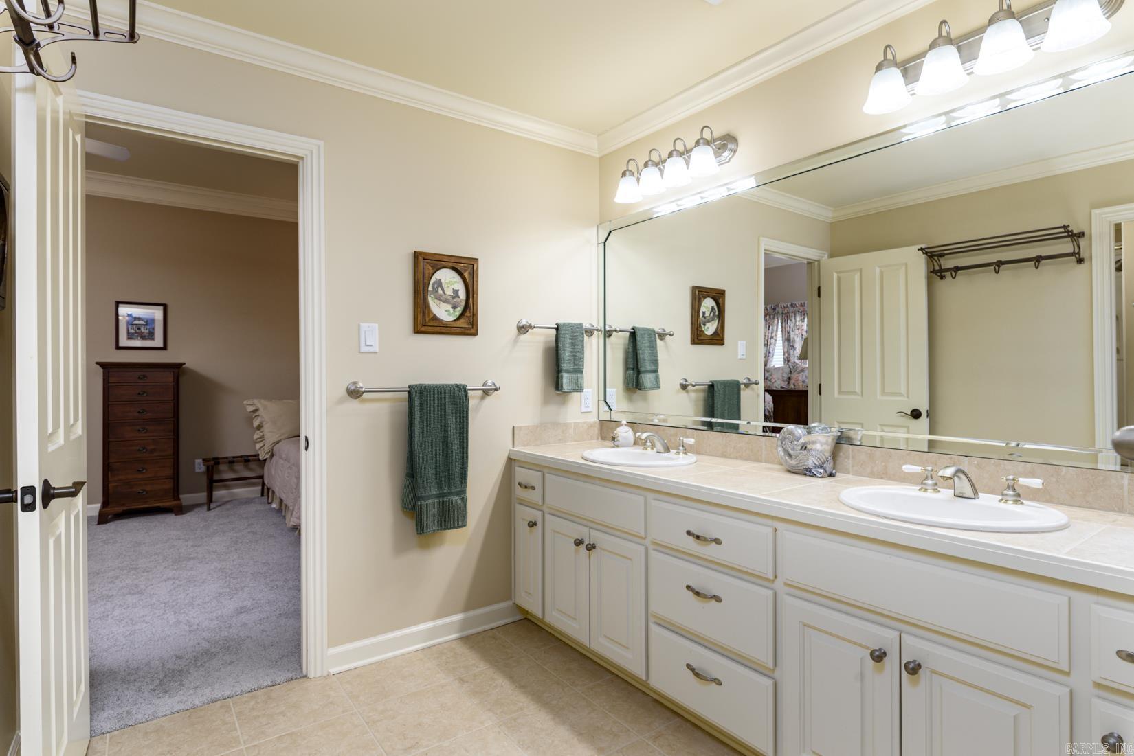 CHENAL VALLEY THE OAKS - Residential