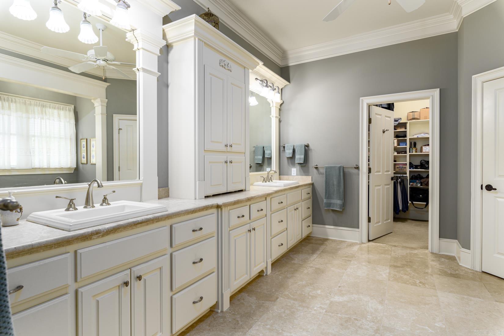 CHENAL VALLEY THE OAKS - Residential