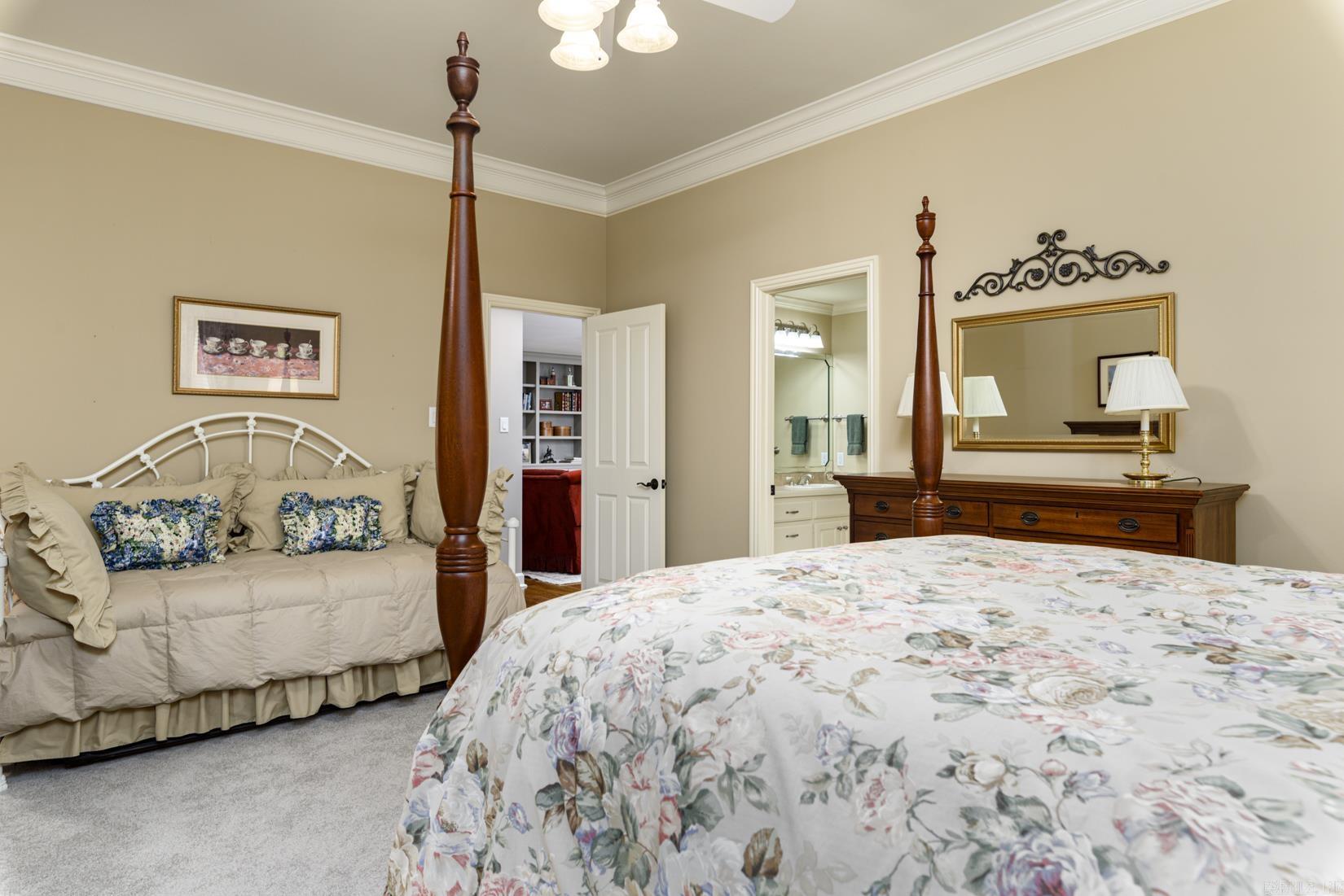 CHENAL VALLEY THE OAKS - Residential