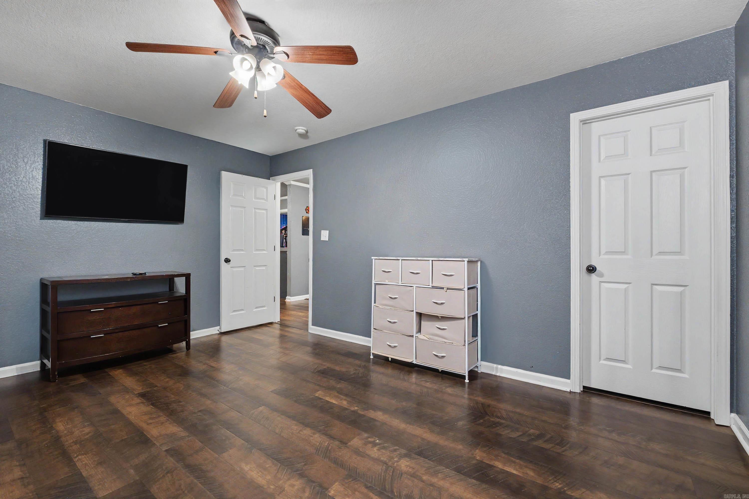 CYPRESS CROSSING - Residential