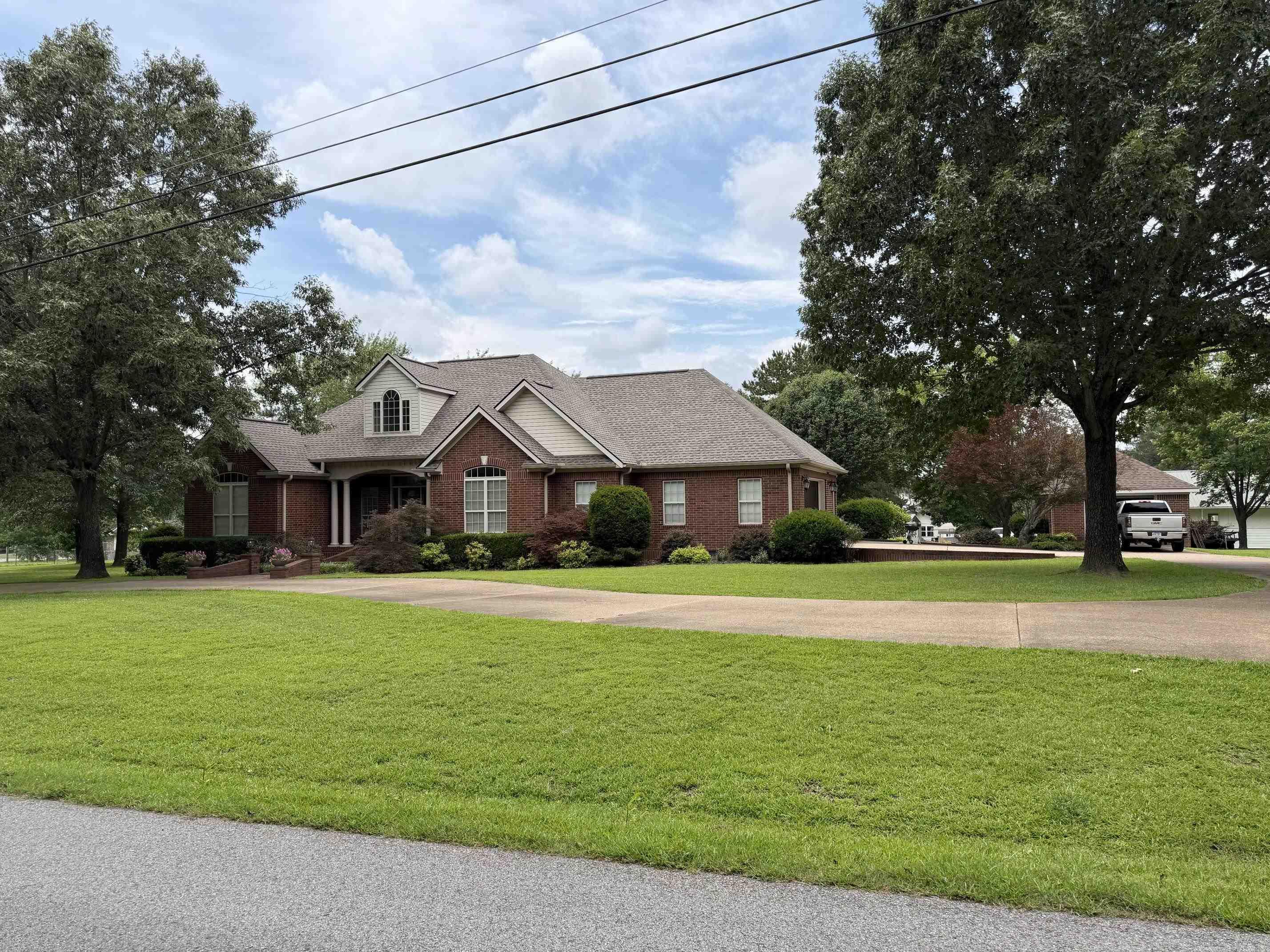 EAST SIDE - Residential