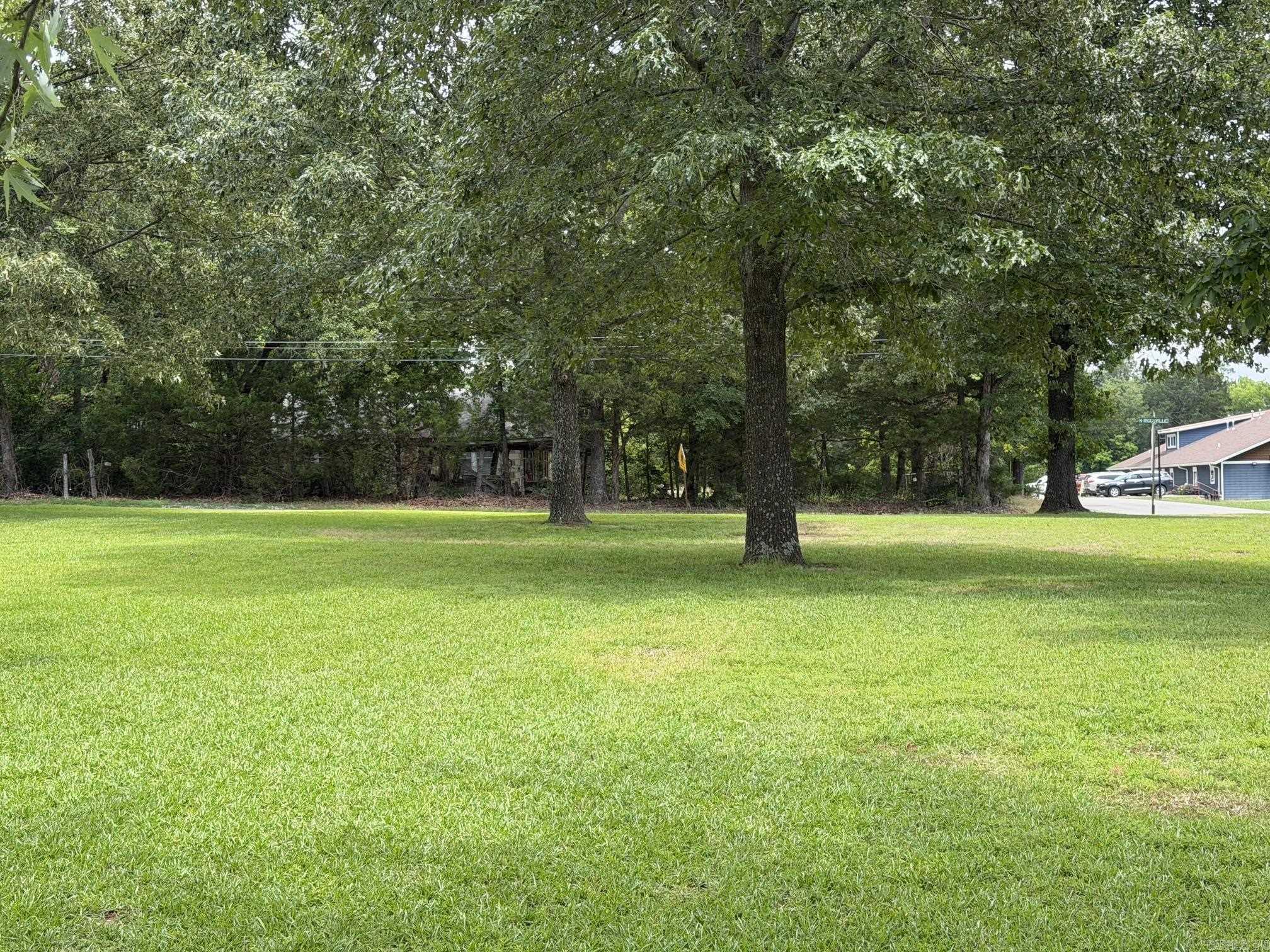 EAST SIDE - Residential