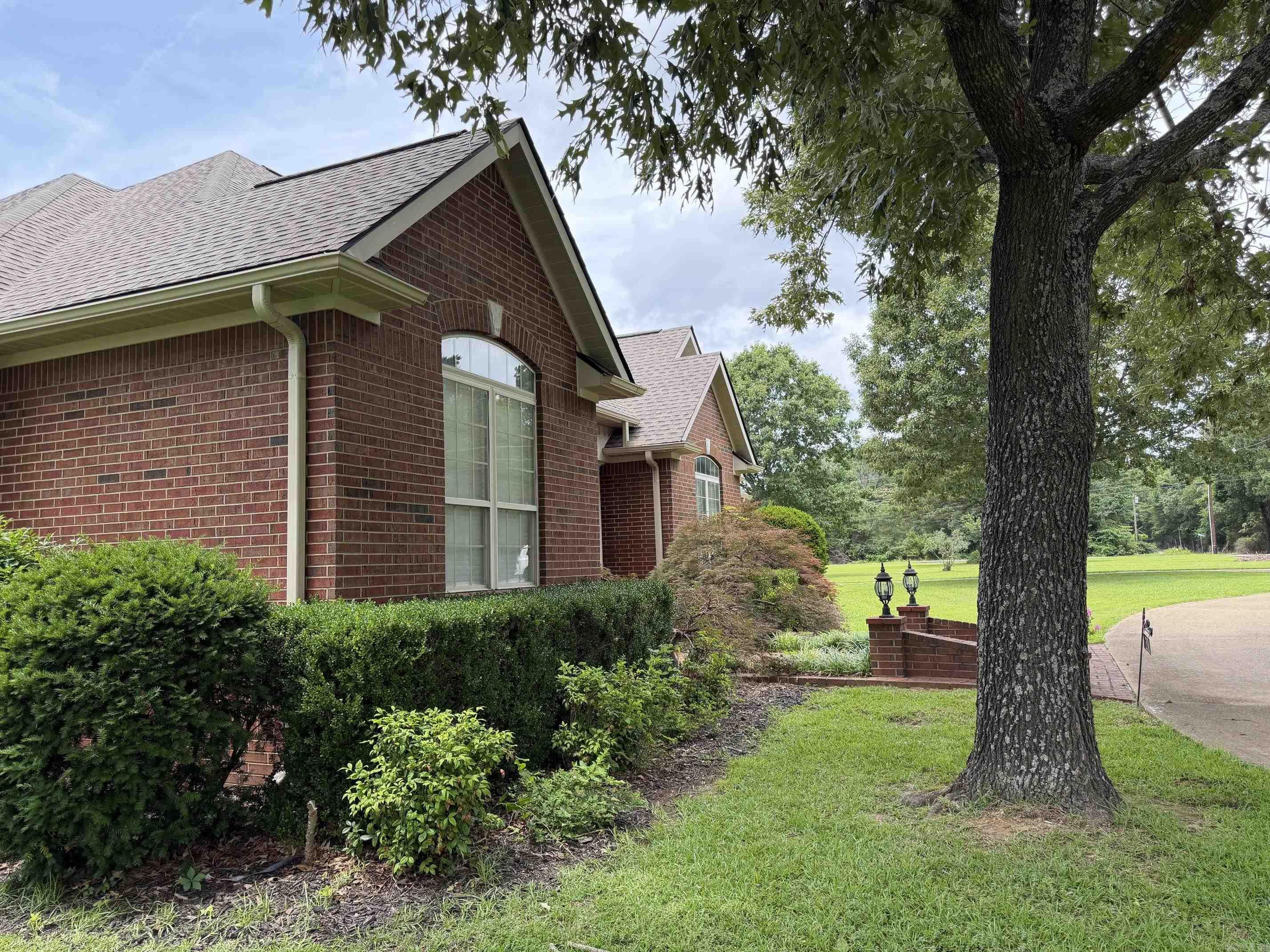 EAST SIDE - Residential