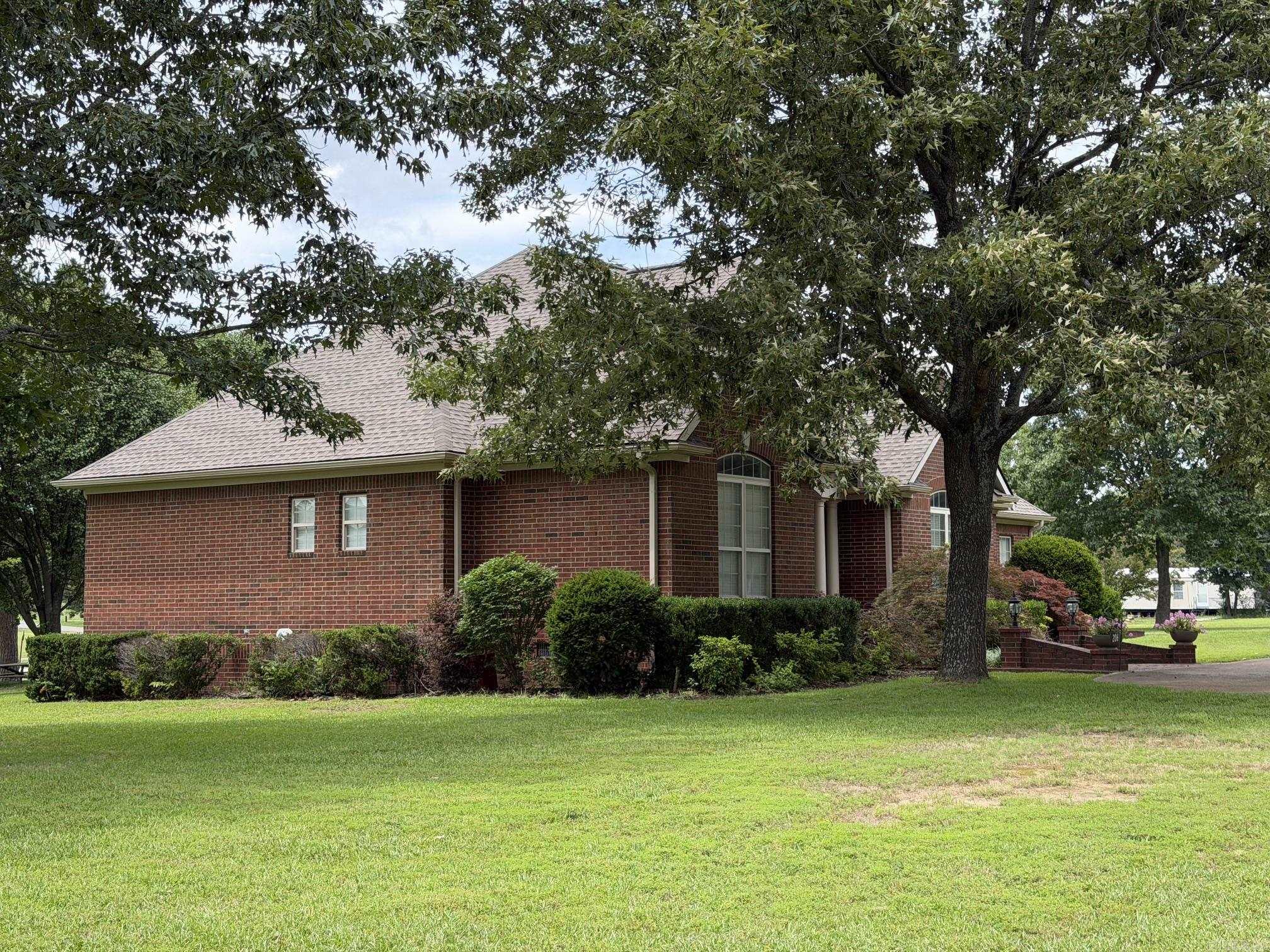 EAST SIDE - Residential