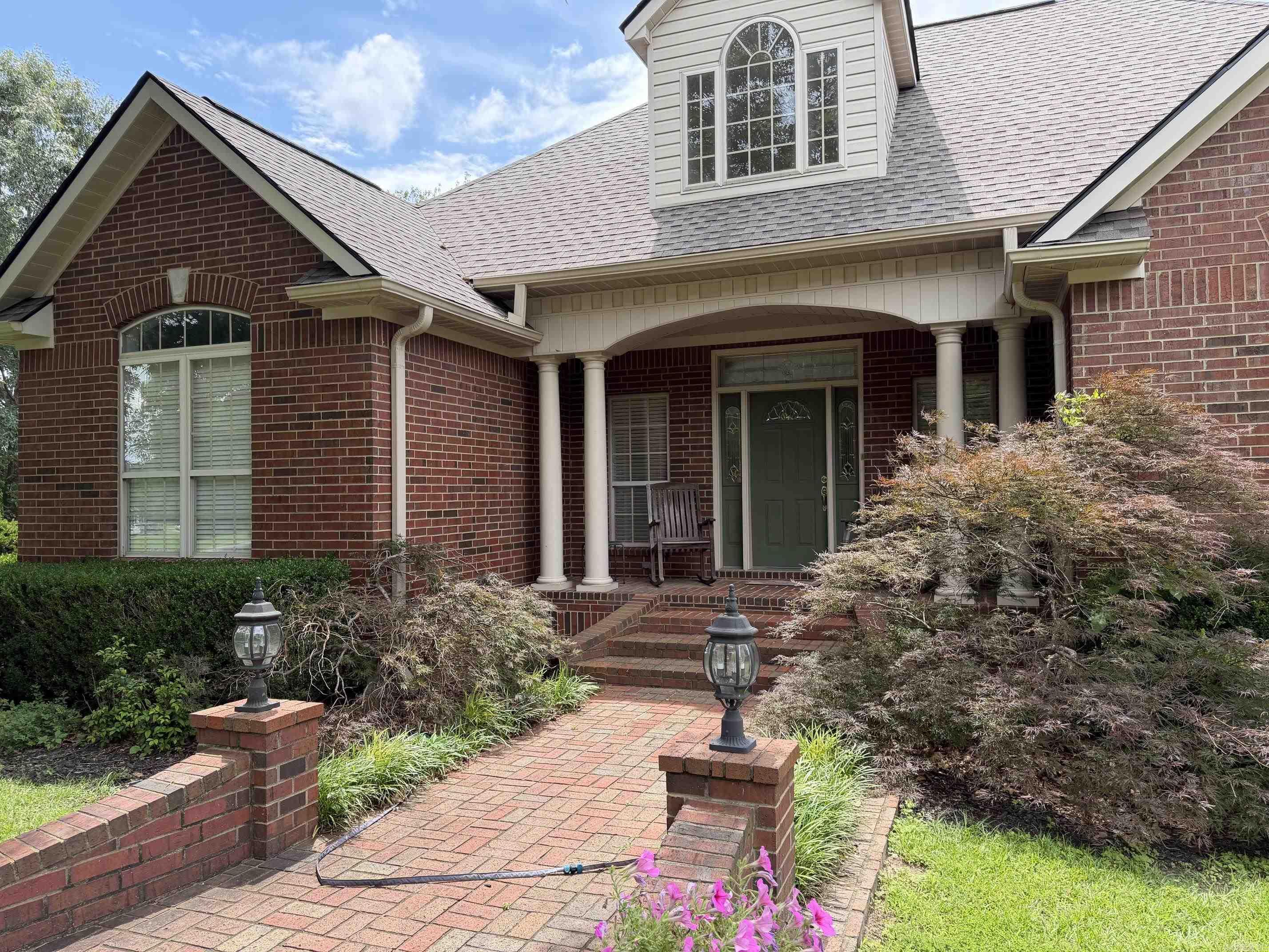 EAST SIDE - Residential