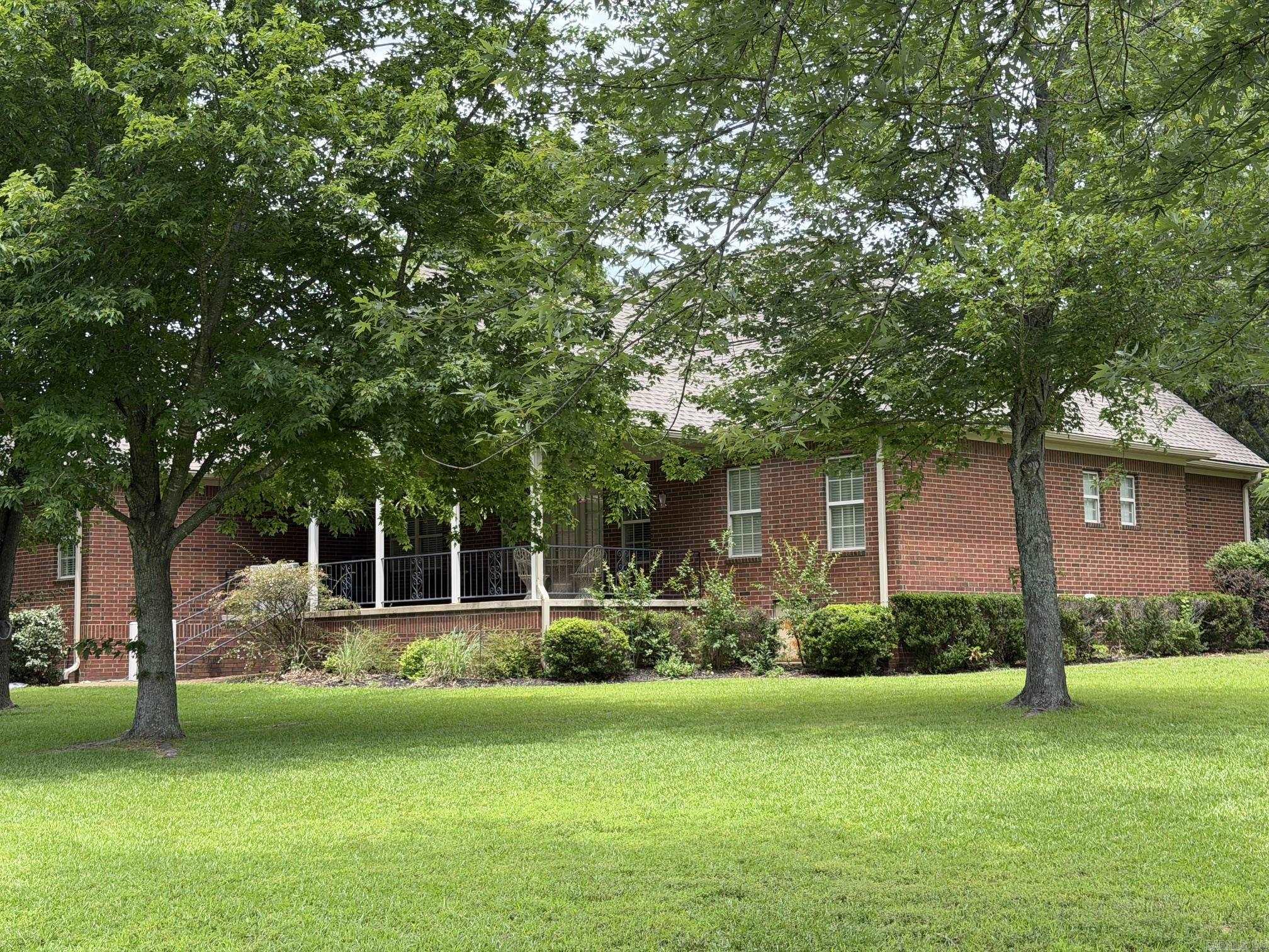 EAST SIDE - Residential