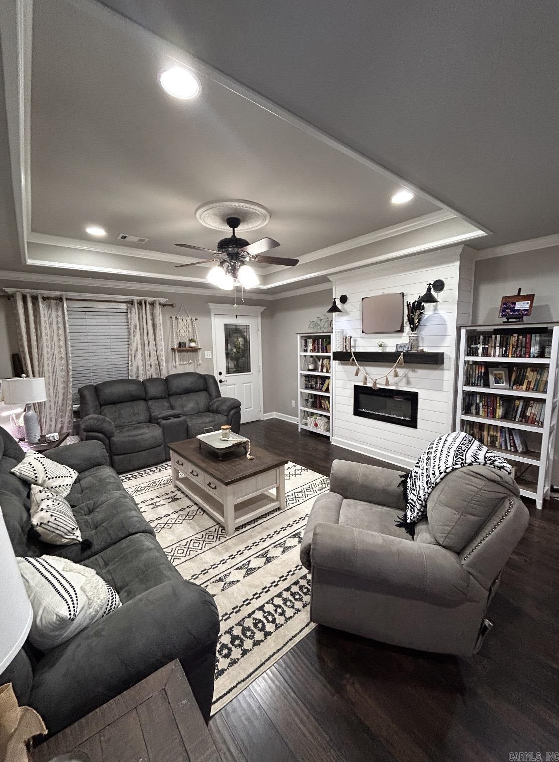 HUNTINGTON PLACE - Residential