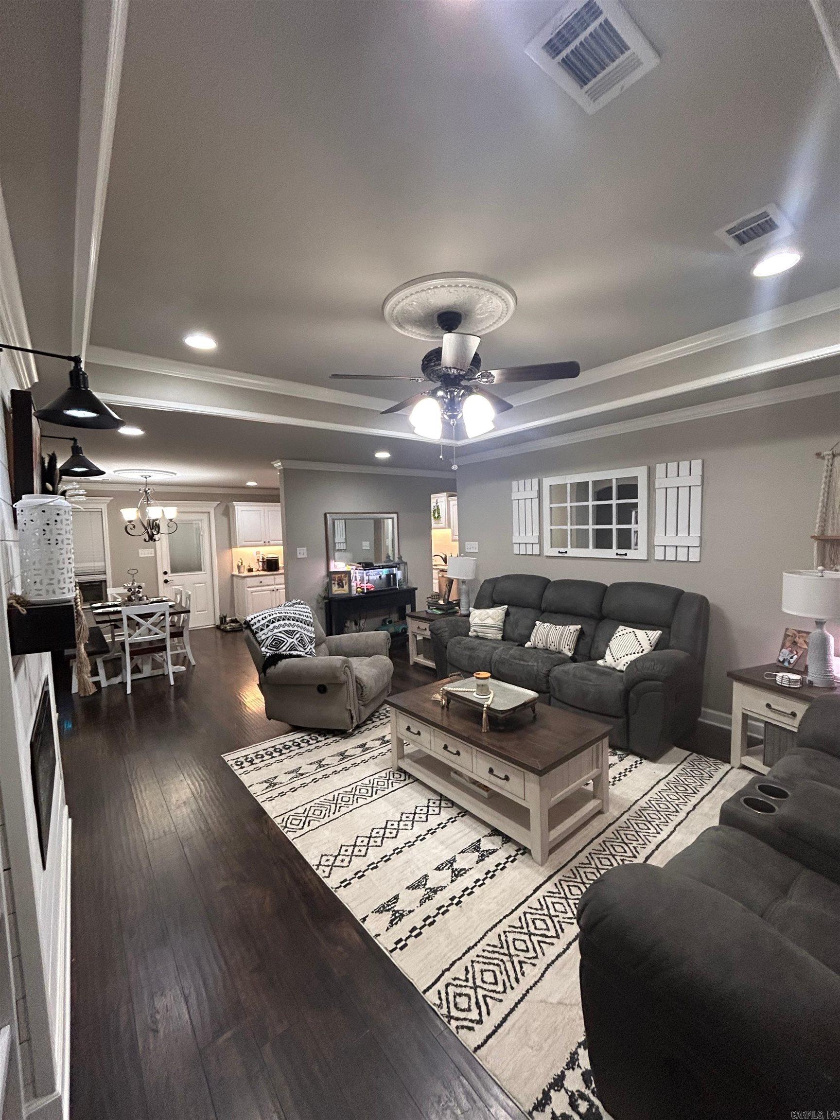 HUNTINGTON PLACE - Residential