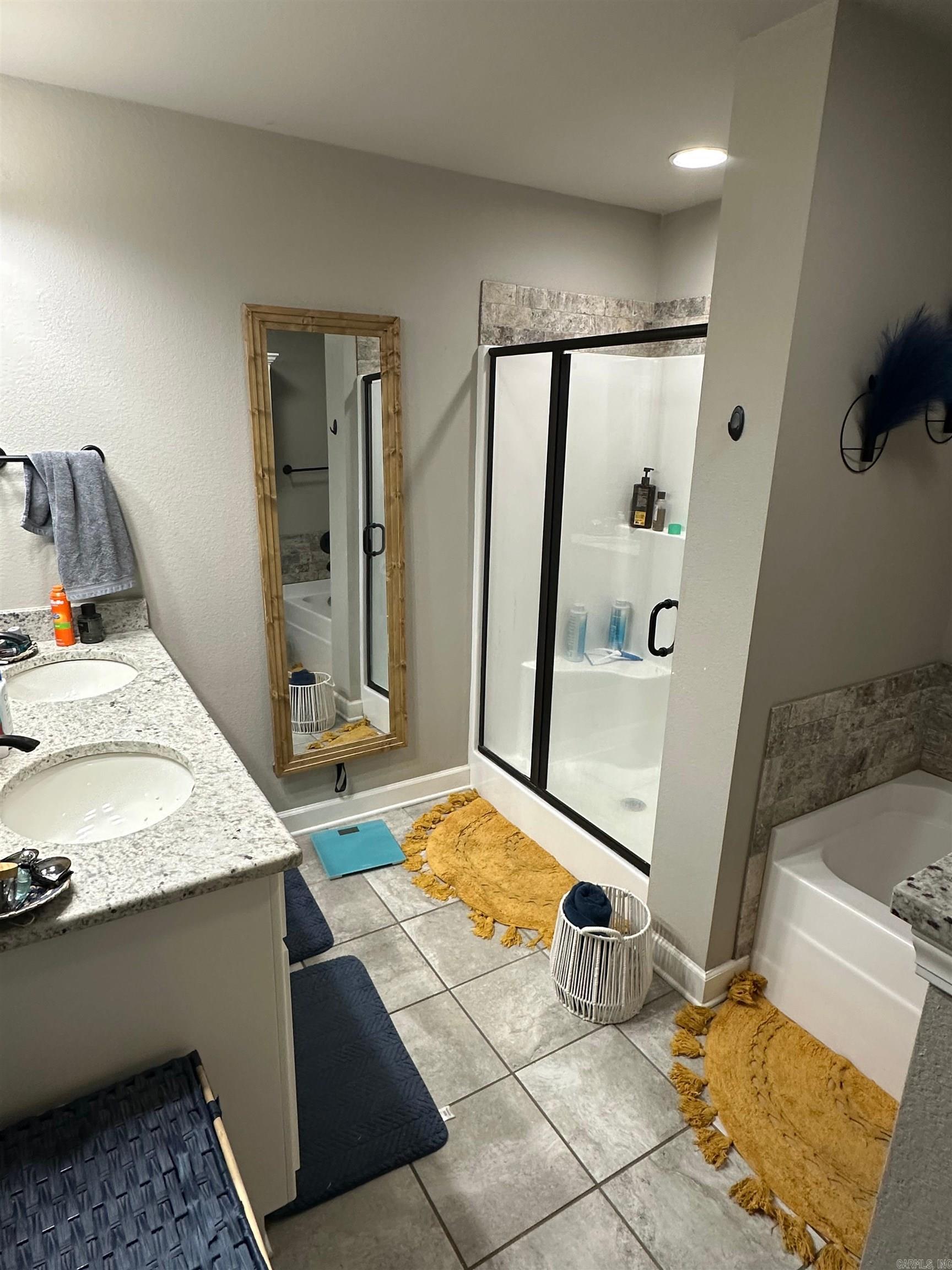 HUNTINGTON PLACE - Residential