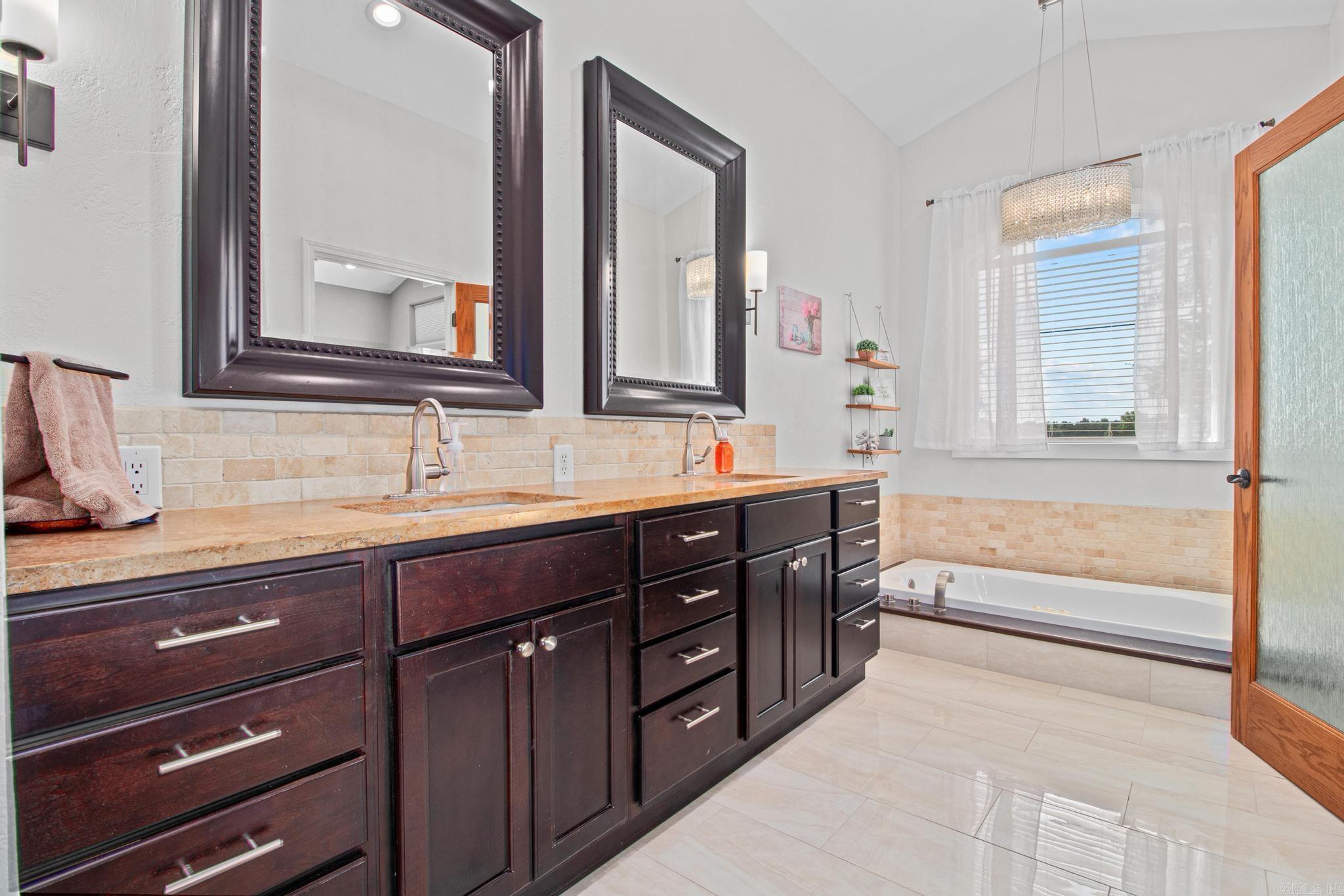 BLACKWOOD & BONE - Residential