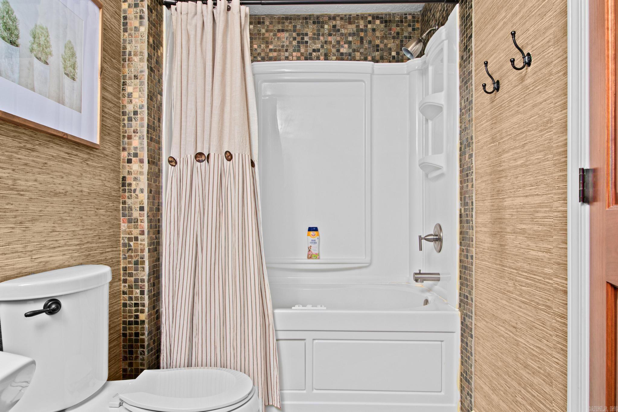 BLACKWOOD & BONE - Residential