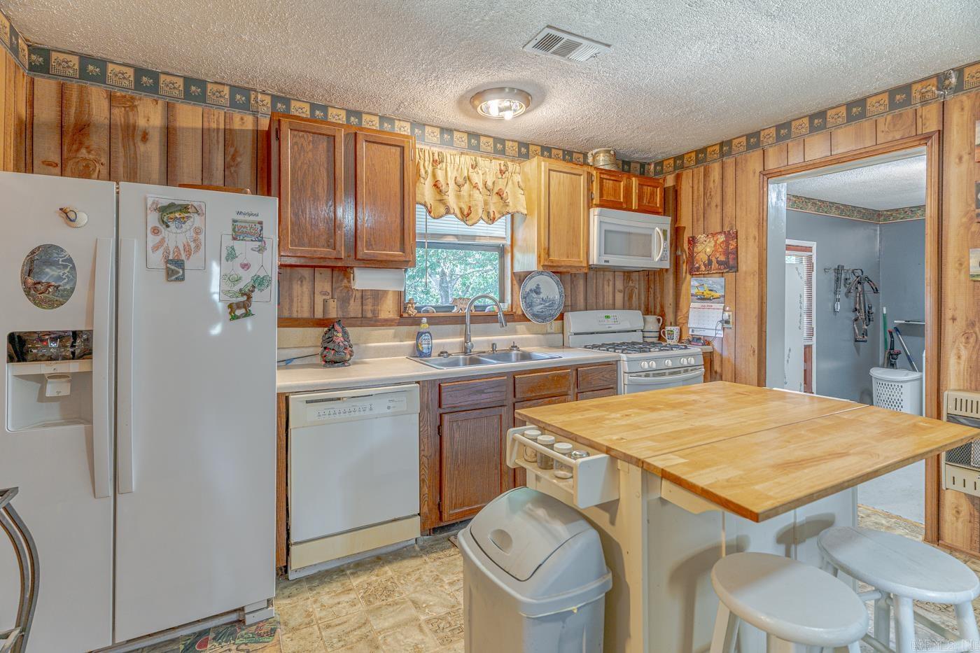 WOODHAVEN ESTATES - Residential