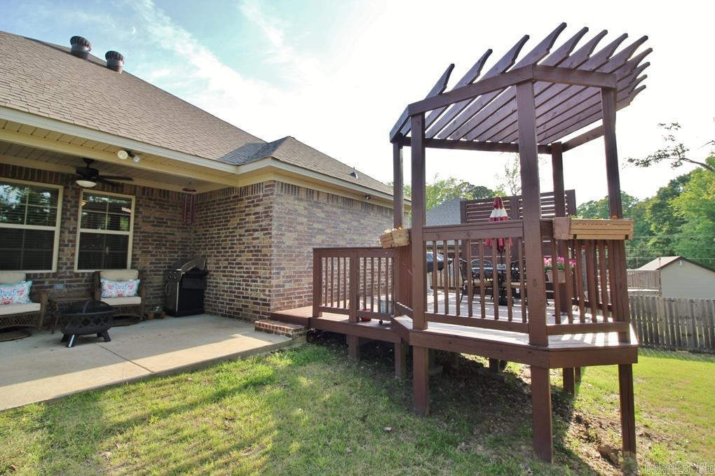 NORTH HAVEN - Residential
