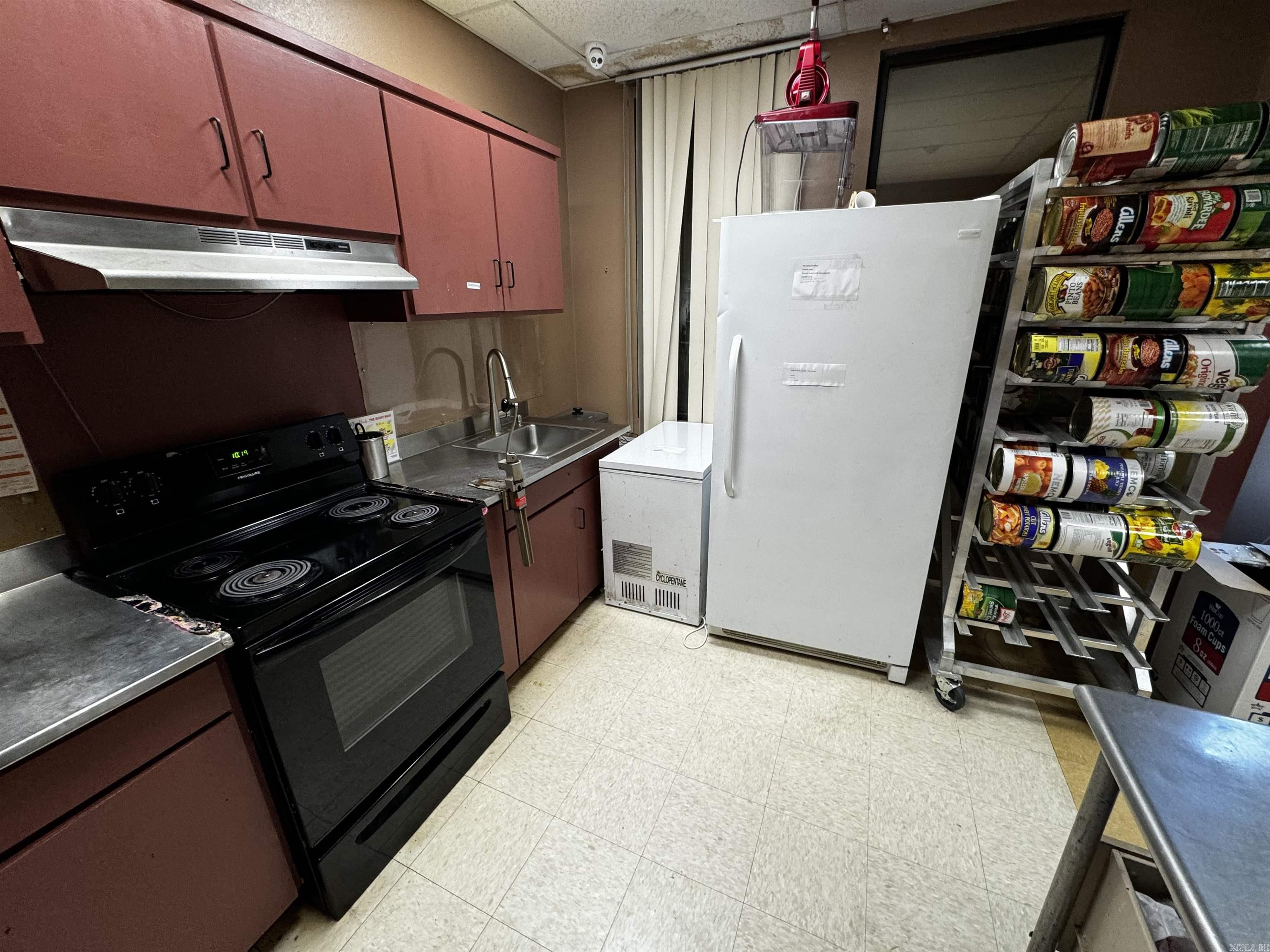 City of El Dorado - Commercial Sale