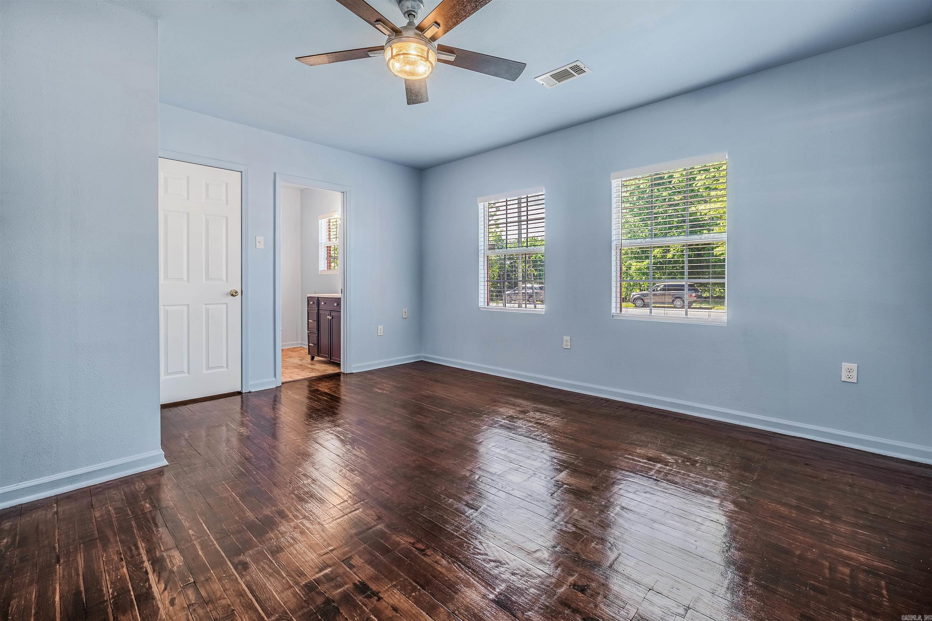 OAK GLEN - Residential