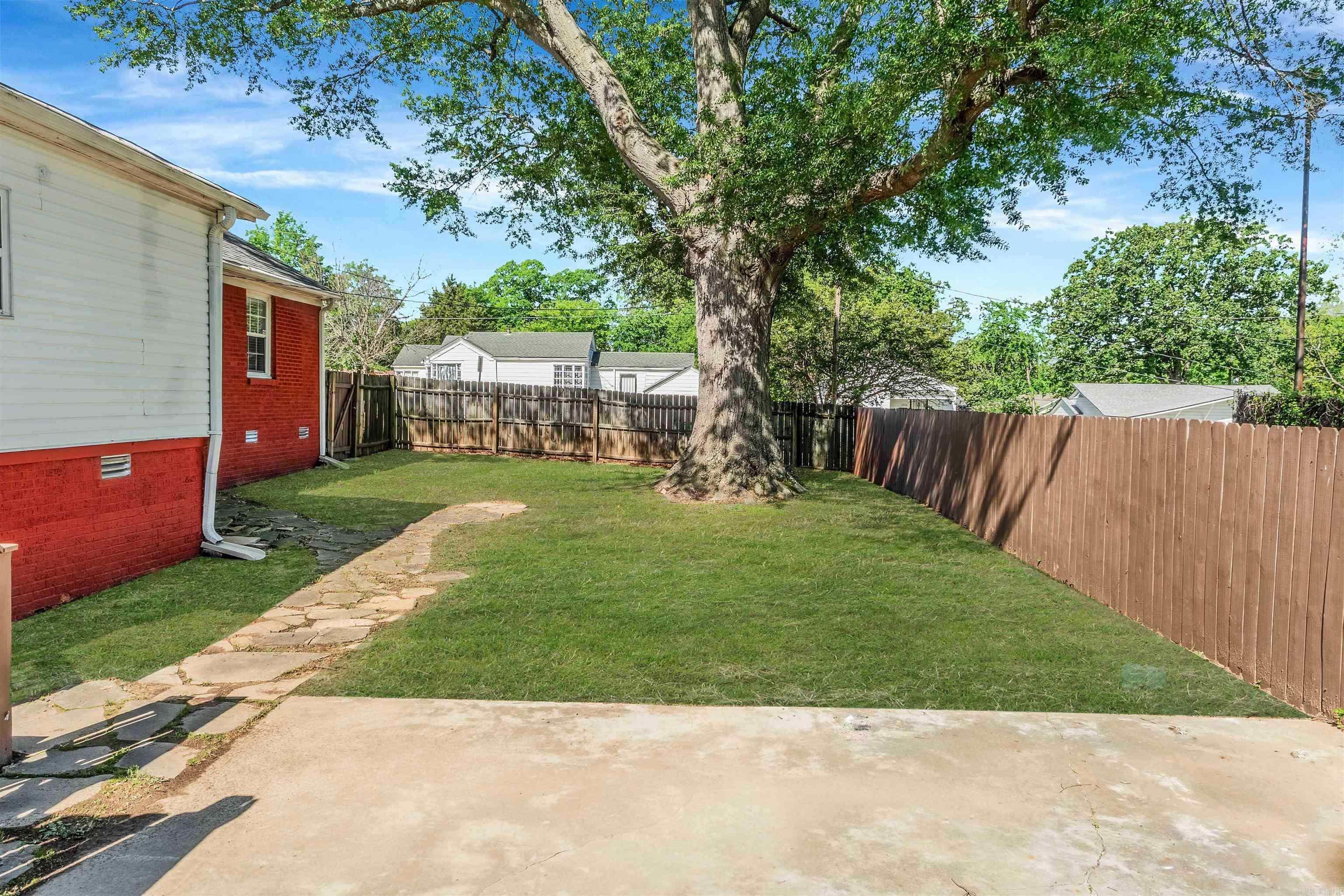 OAK GLEN - Residential