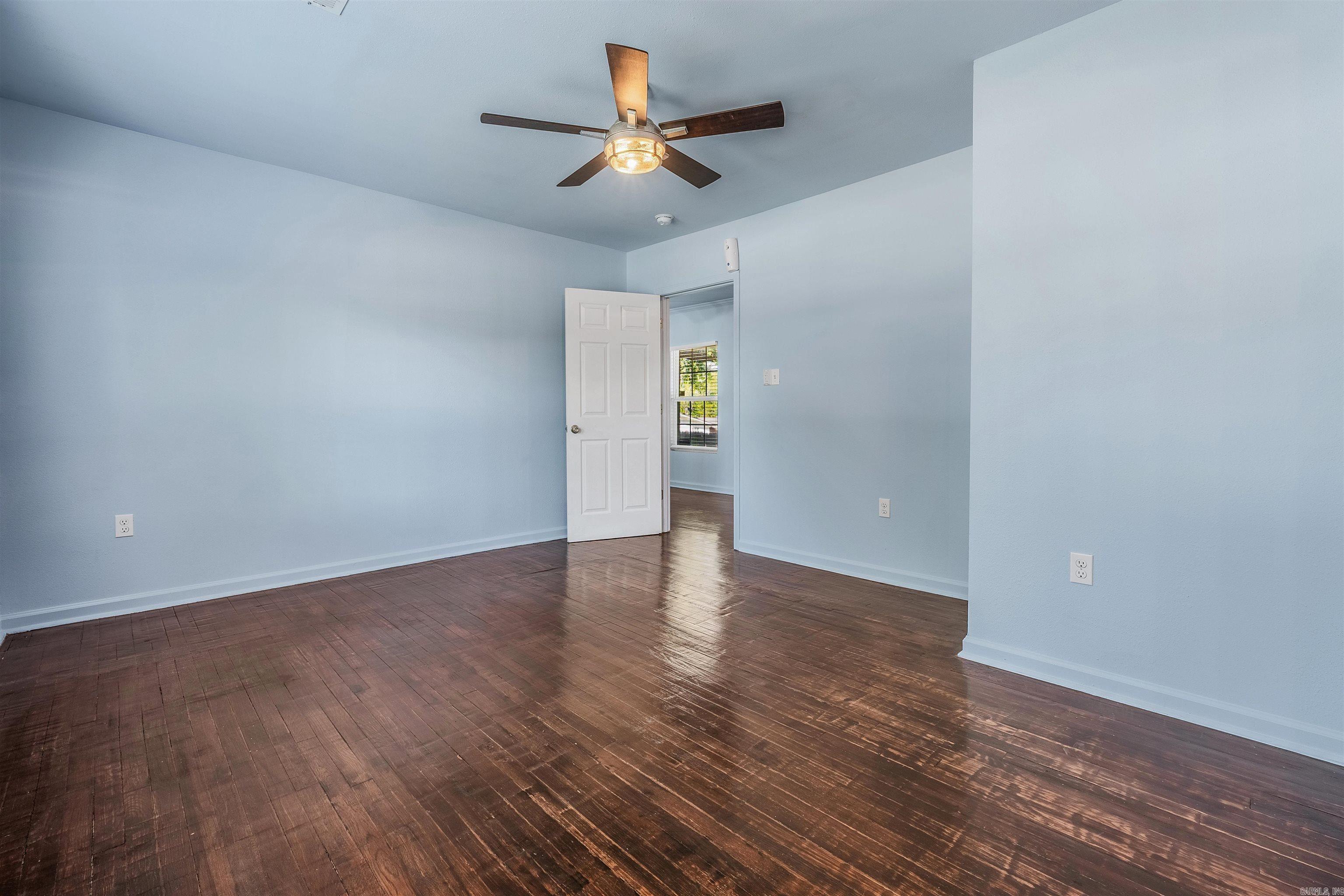 OAK GLEN - Residential