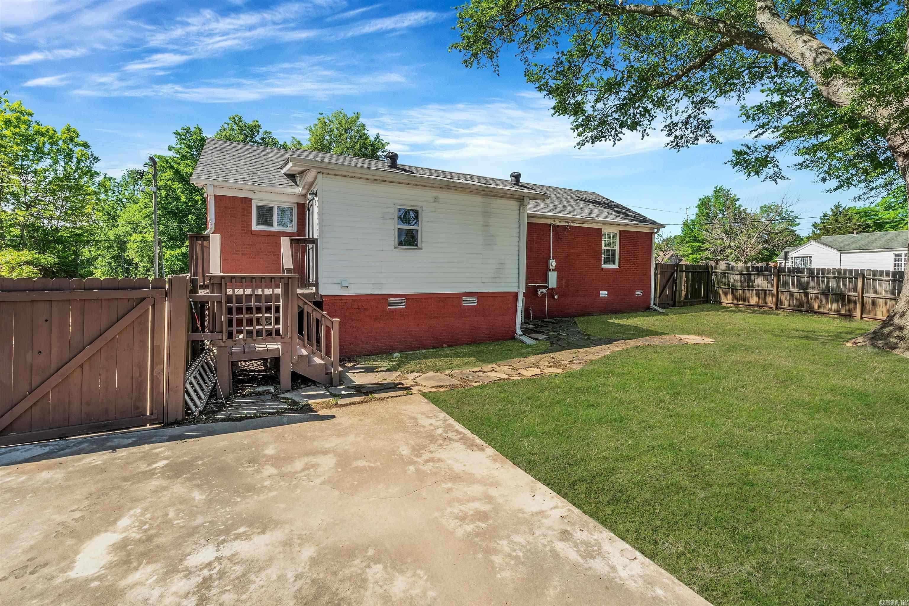 OAK GLEN - Residential