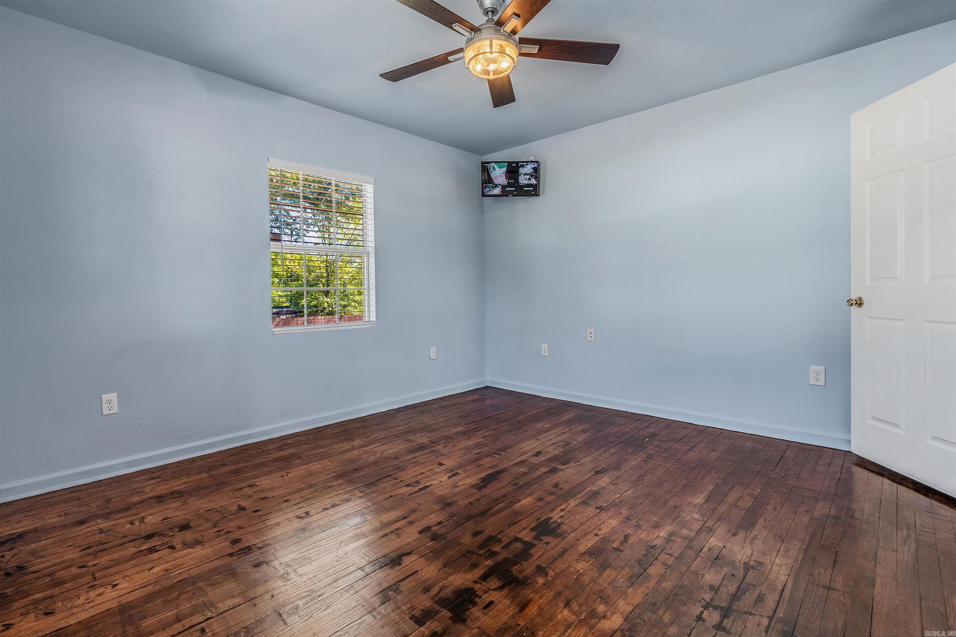 OAK GLEN - Residential