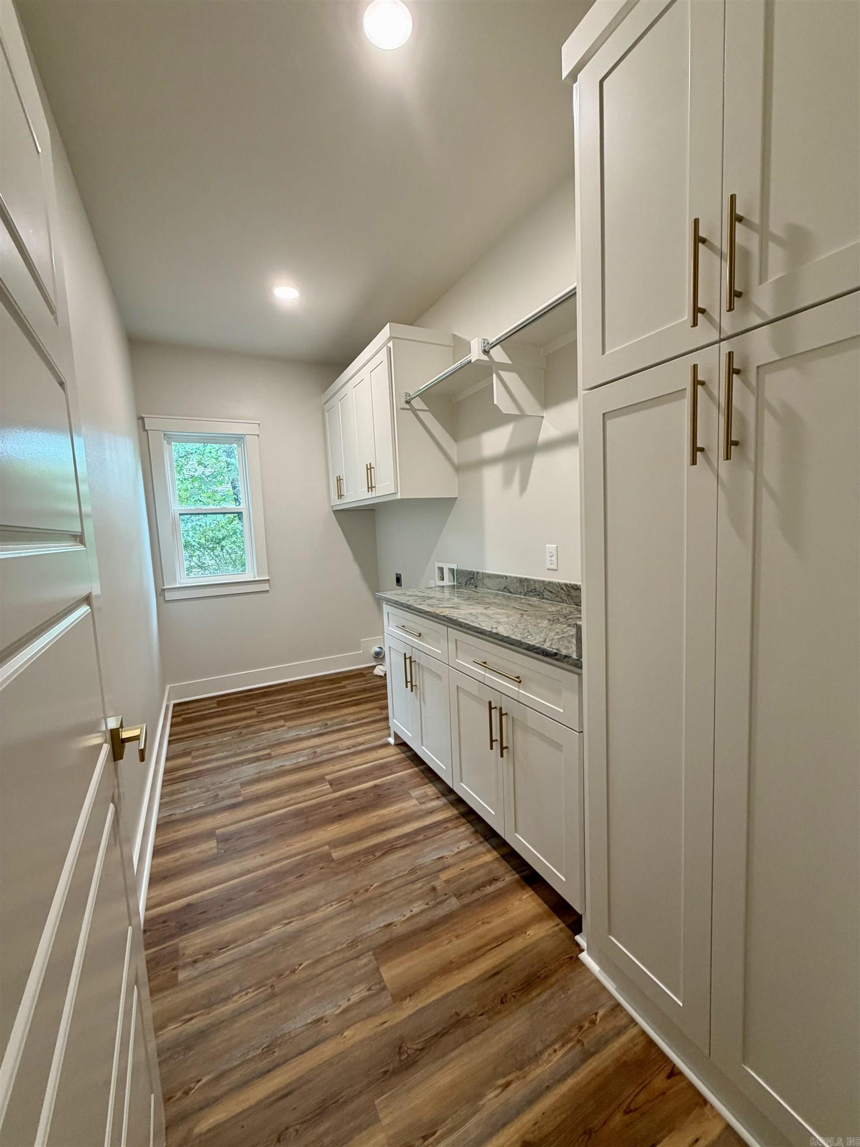 Sky Way - Residential