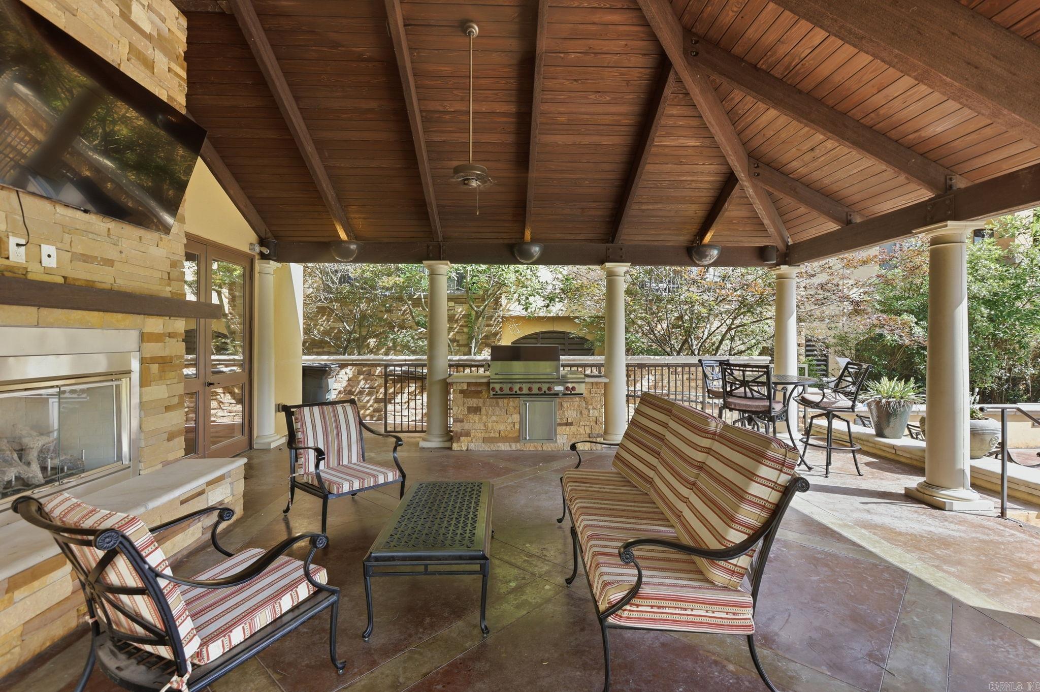 CHENAL WOODS HPR - Residential