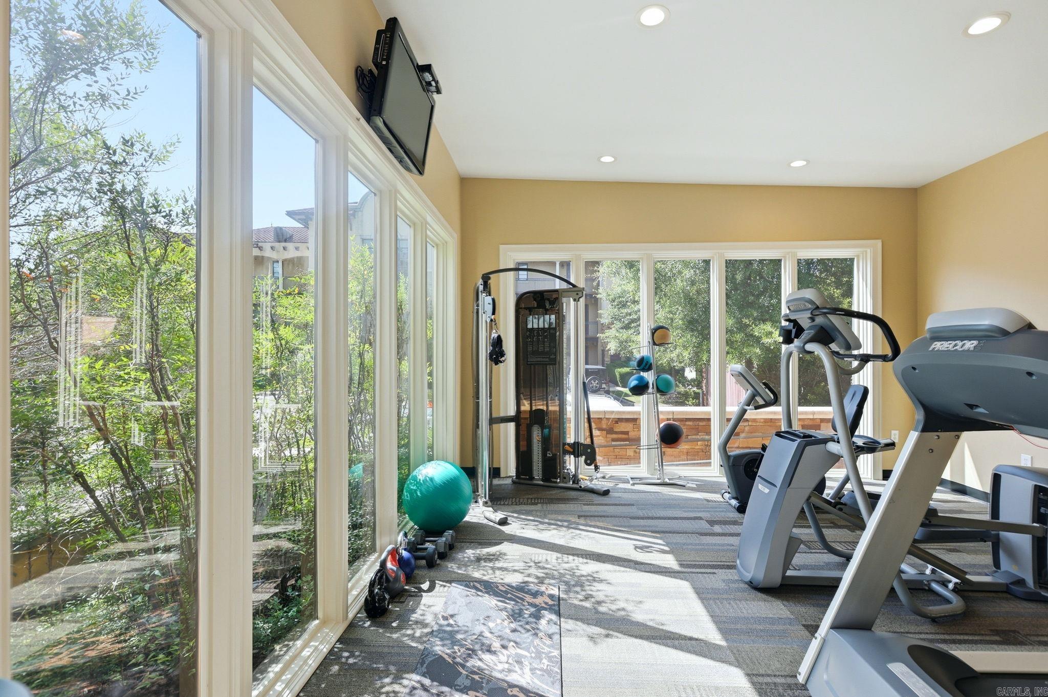 CHENAL WOODS HPR - Residential