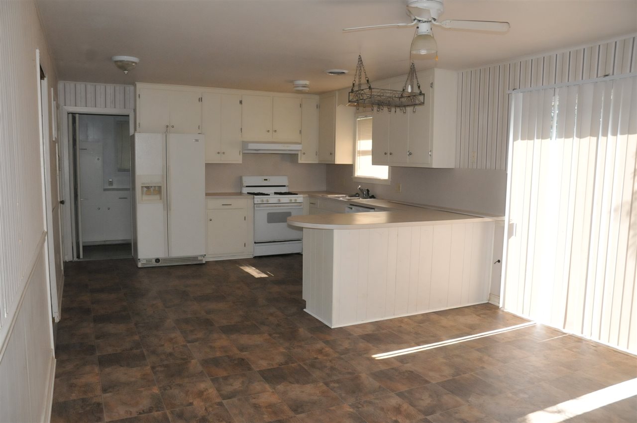 COUNTRY CLUB ADDN - Residential