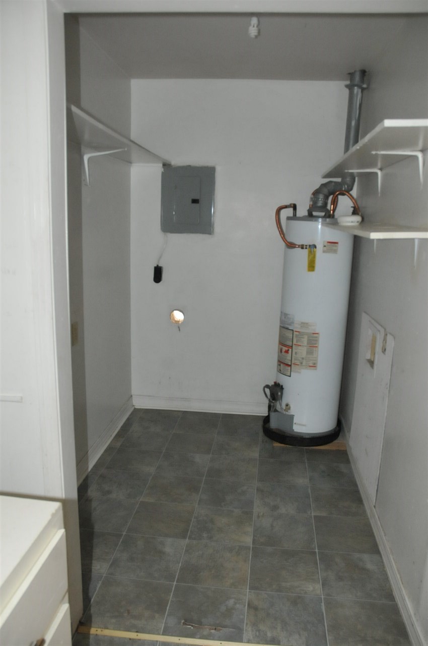COUNTRY CLUB ADDN - Residential