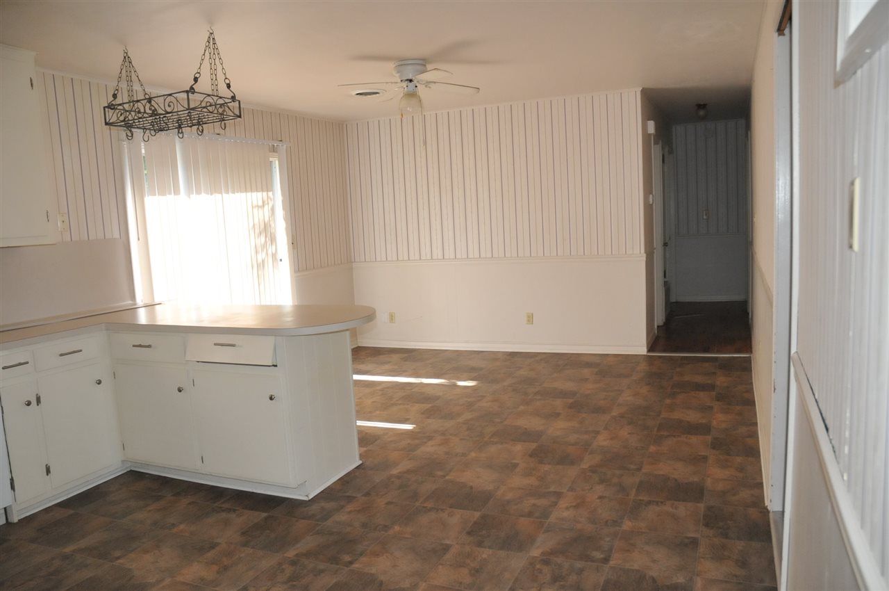 COUNTRY CLUB ADDN - Residential