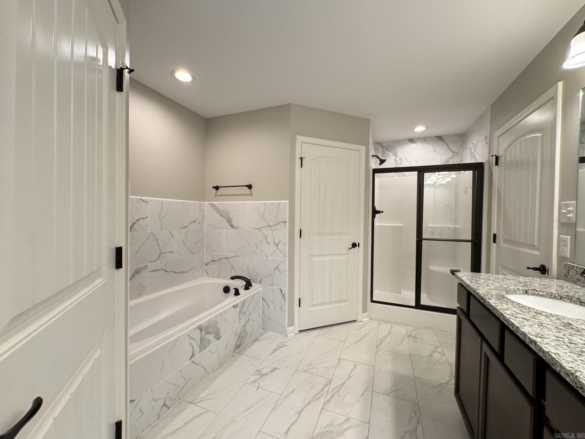 HAMILTON PARK - Residential