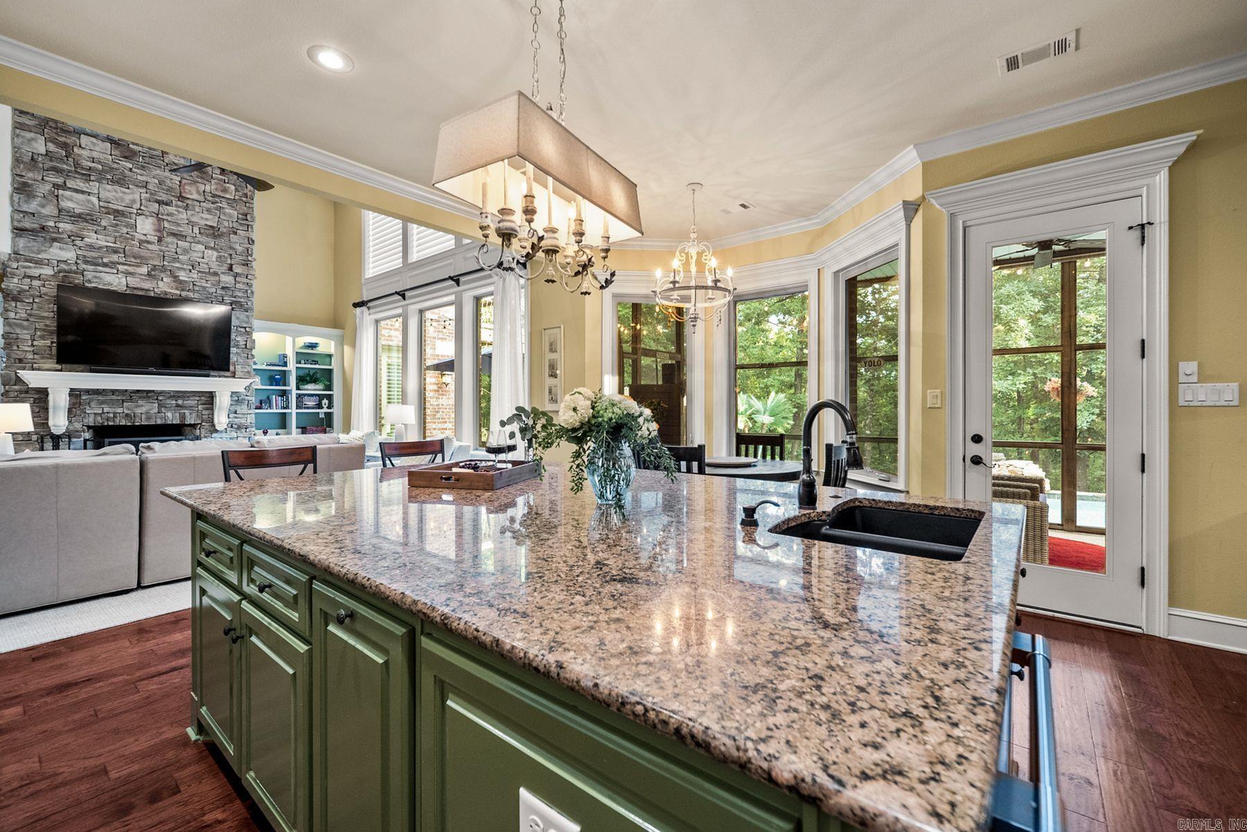 MCHENRY ESTATES - Residential
