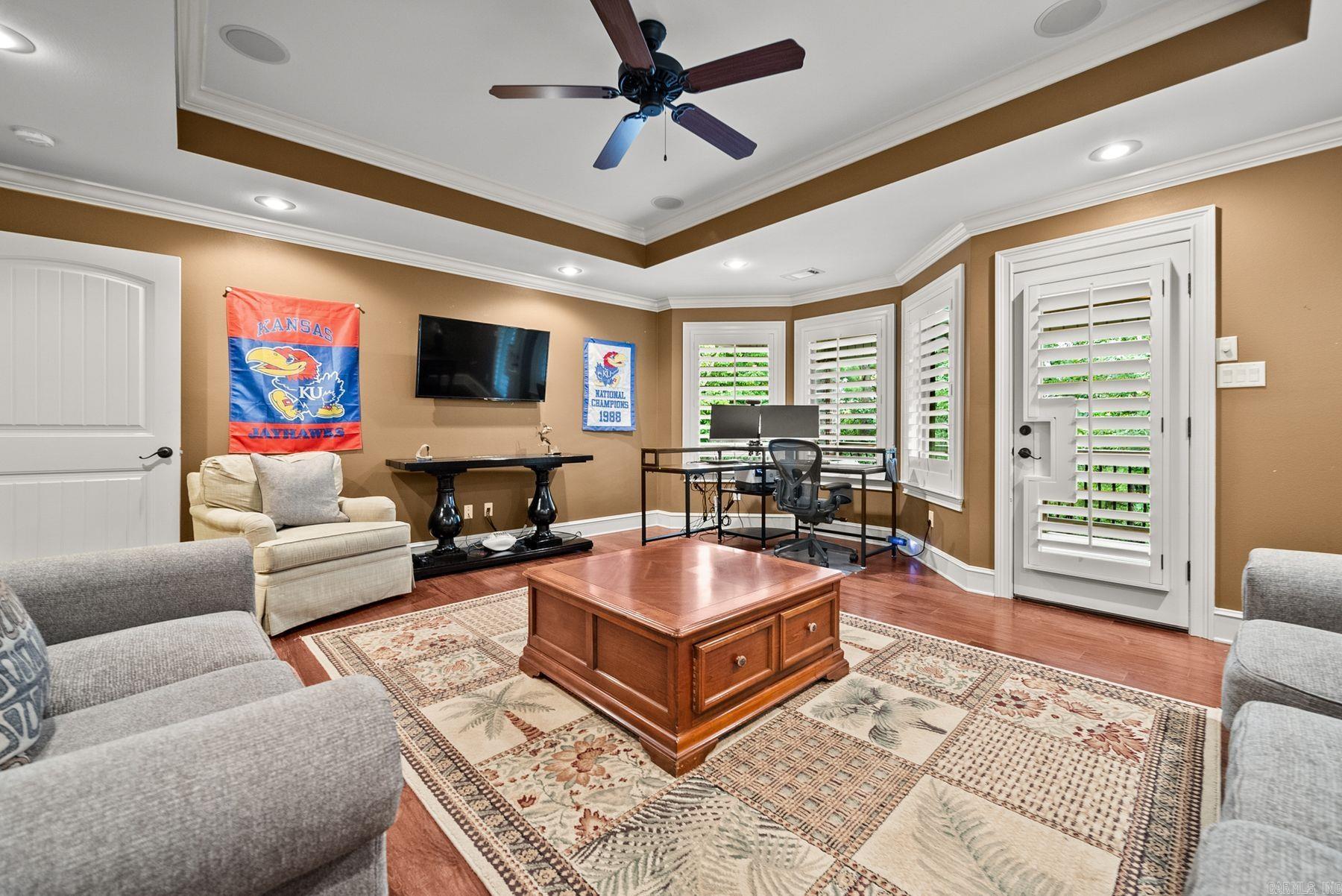 MCHENRY ESTATES - Residential