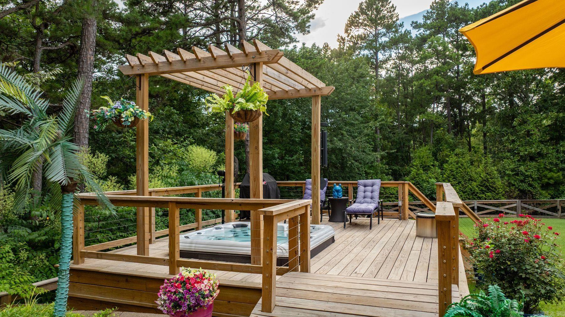 MCHENRY ESTATES - Residential