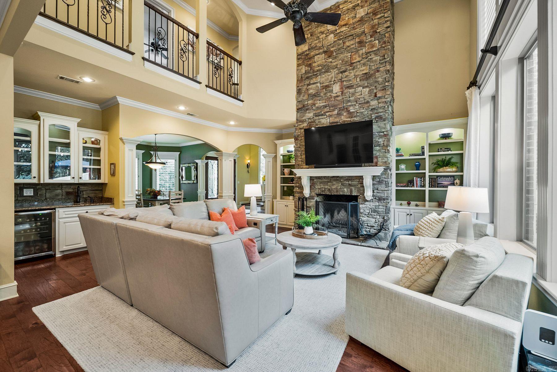 MCHENRY ESTATES - Residential