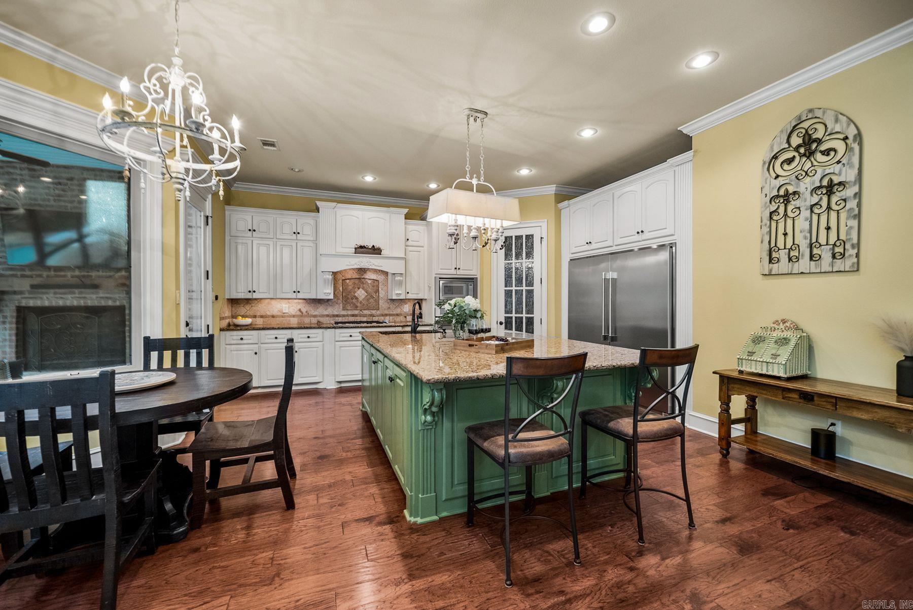 MCHENRY ESTATES - Residential
