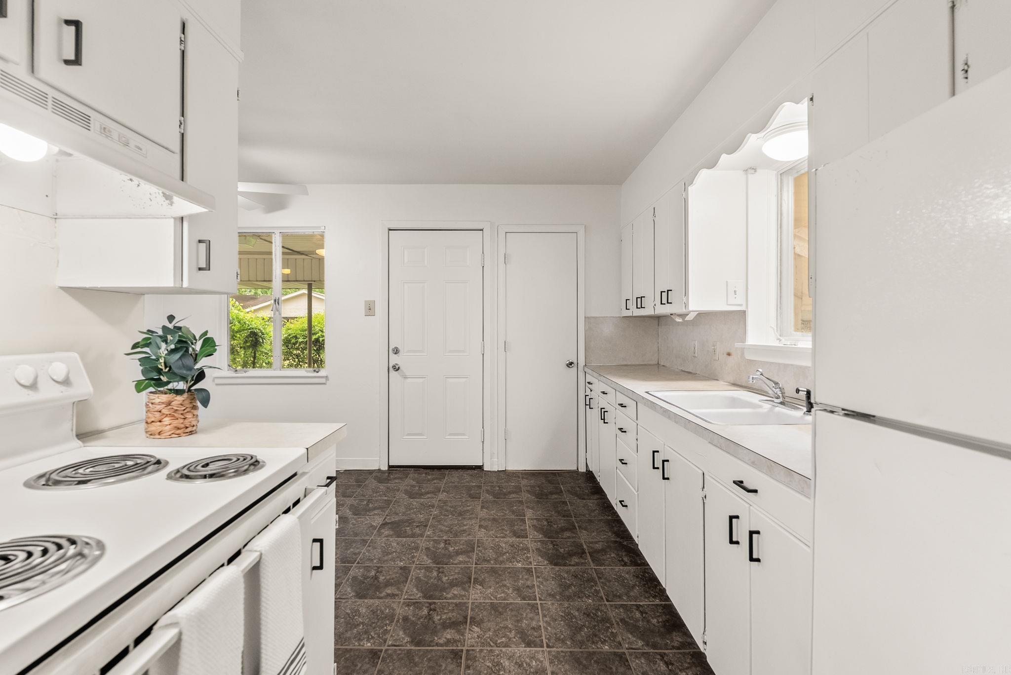 BROADMOOR ADDN - Residential
