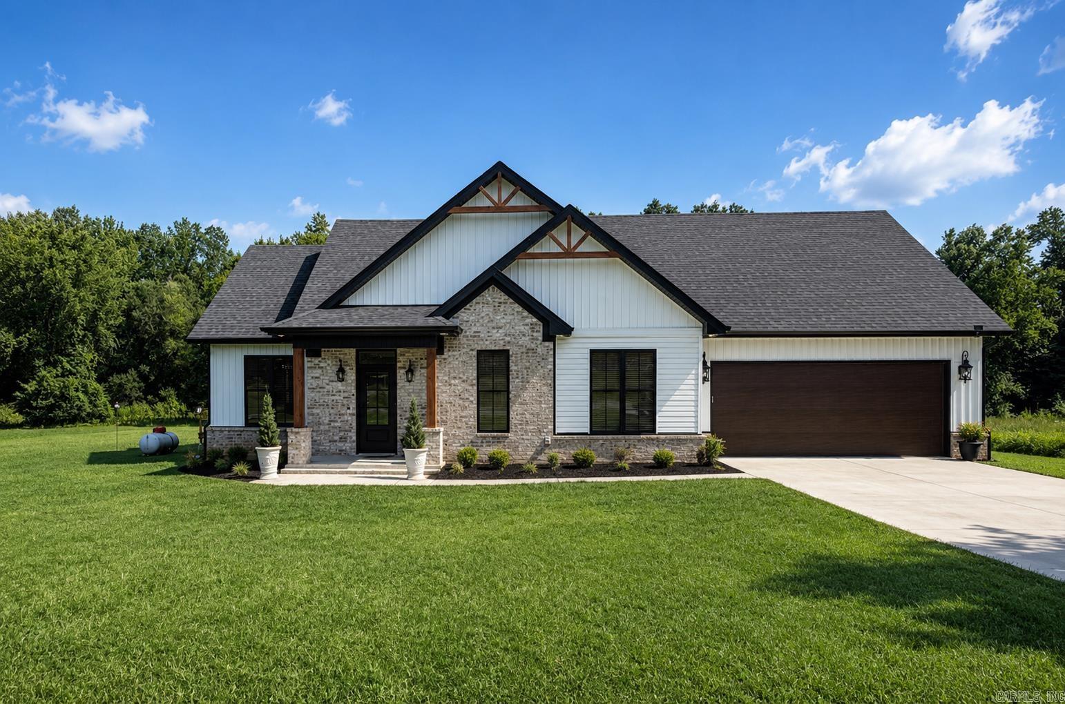 Saddle Brook Estates - Residential