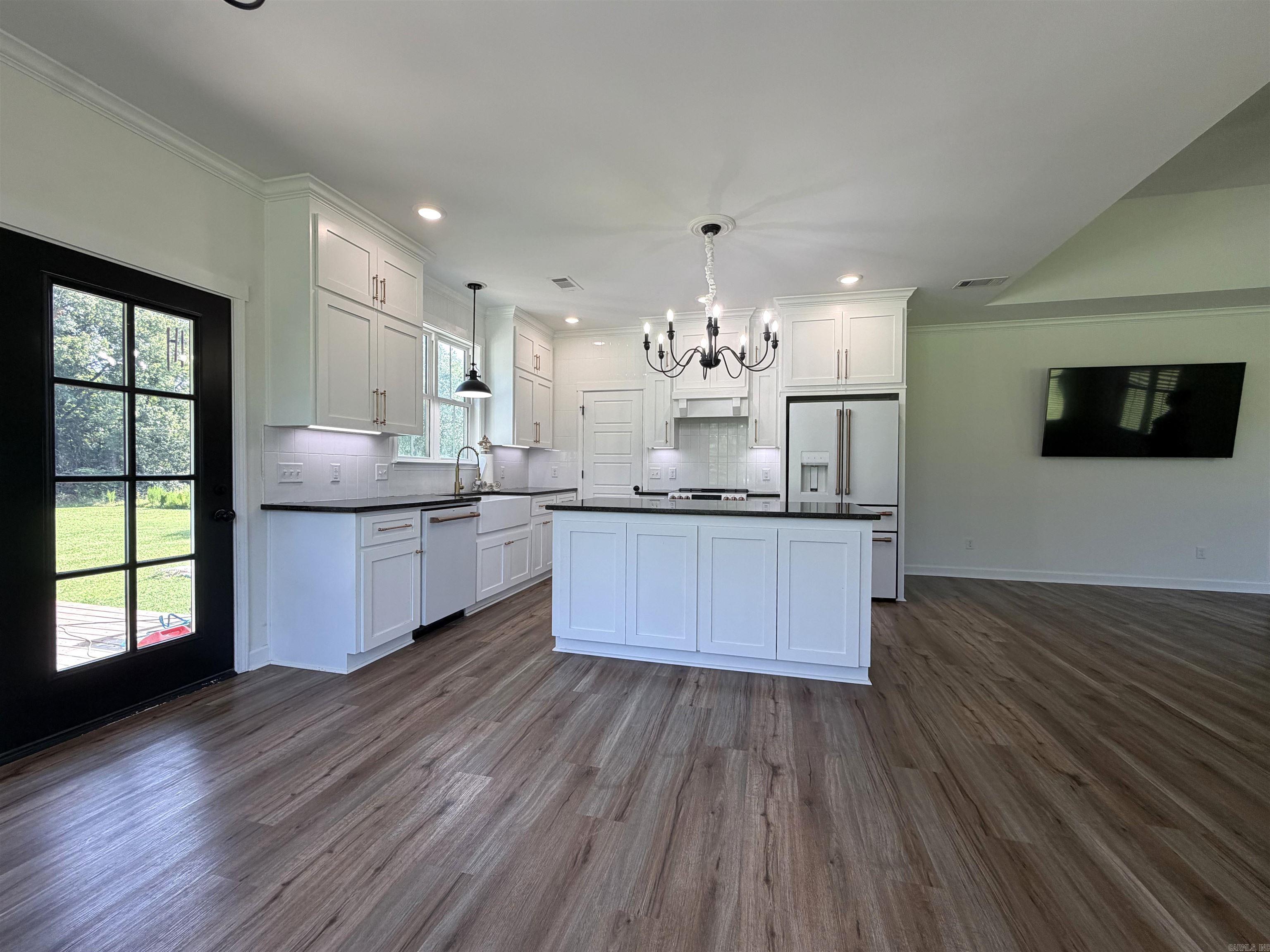 Saddle Brook Estates - Residential