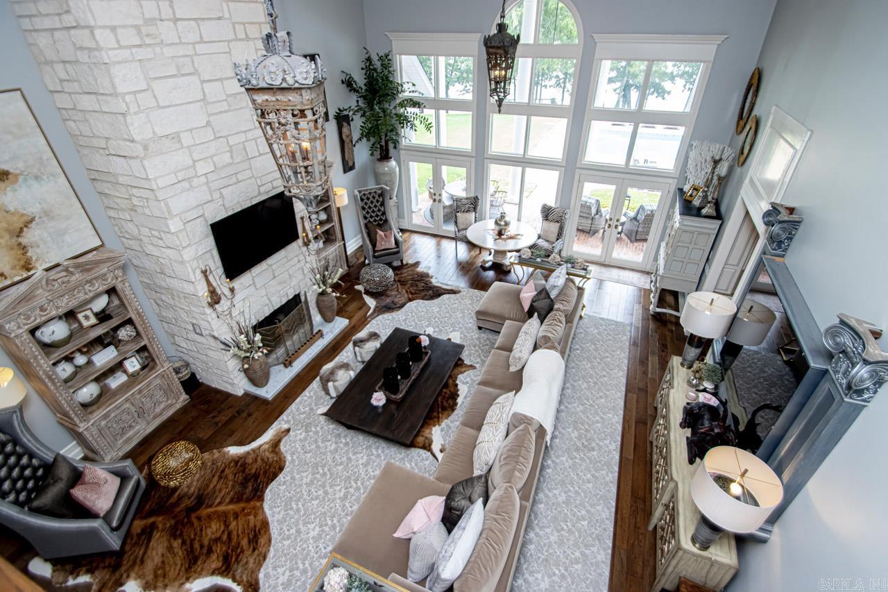 RIVER RANCH - Residential