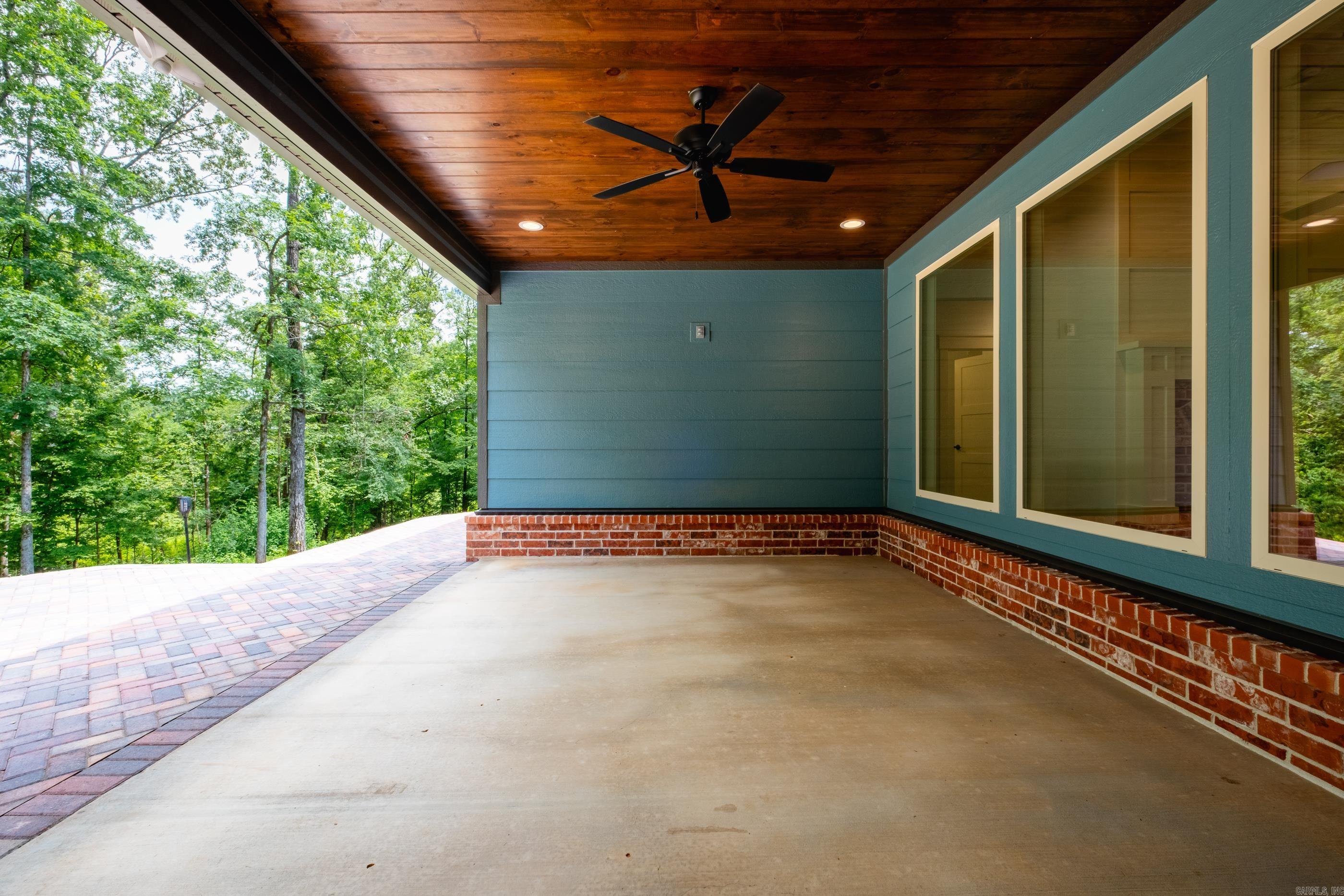 WINDS OF OSAGE - Residential