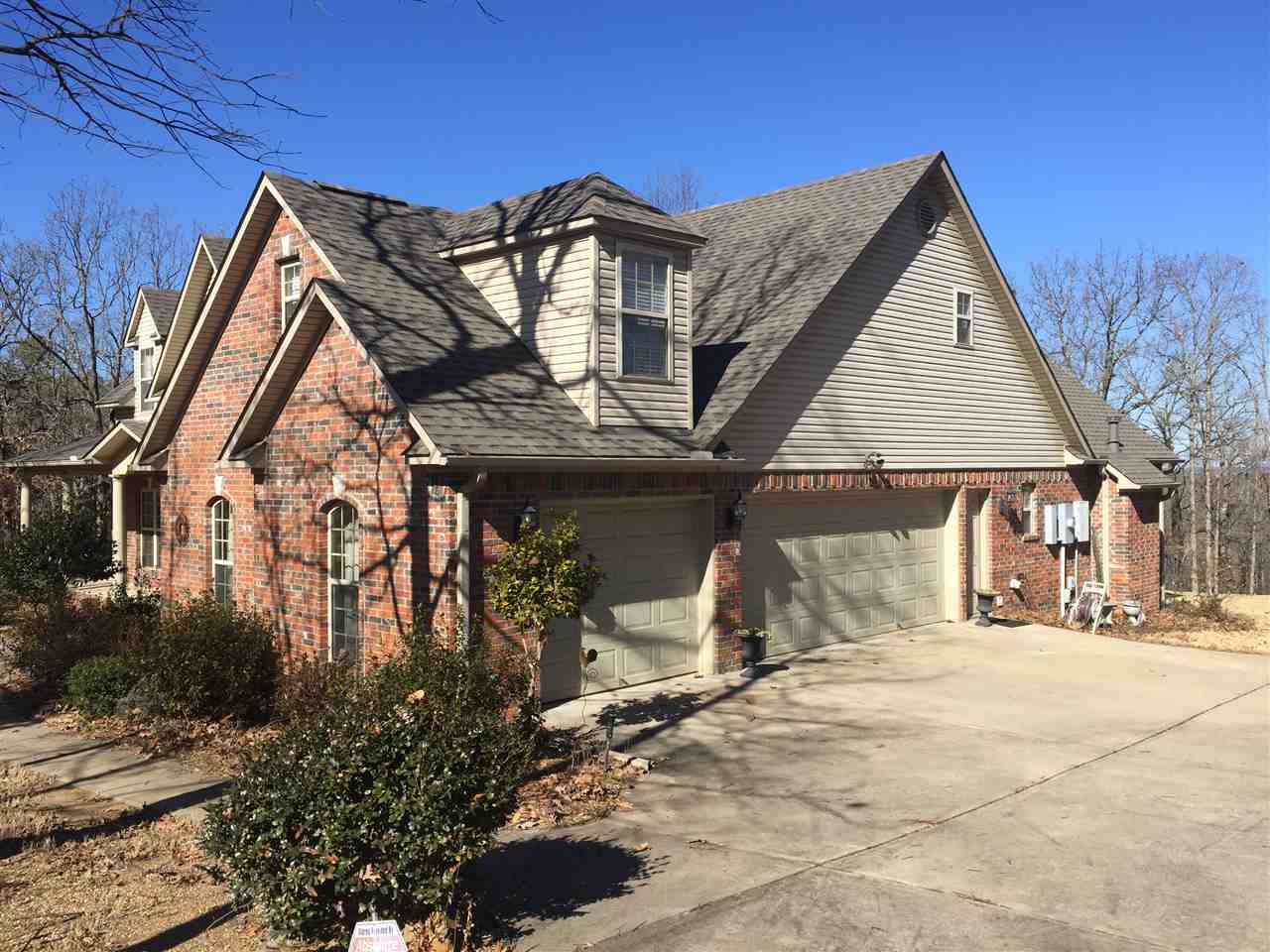 Cresthaven - Residential