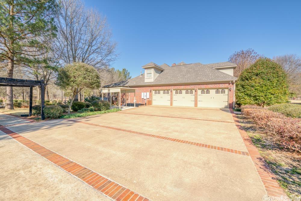 BUSHWOOD ESTATES - Residential
