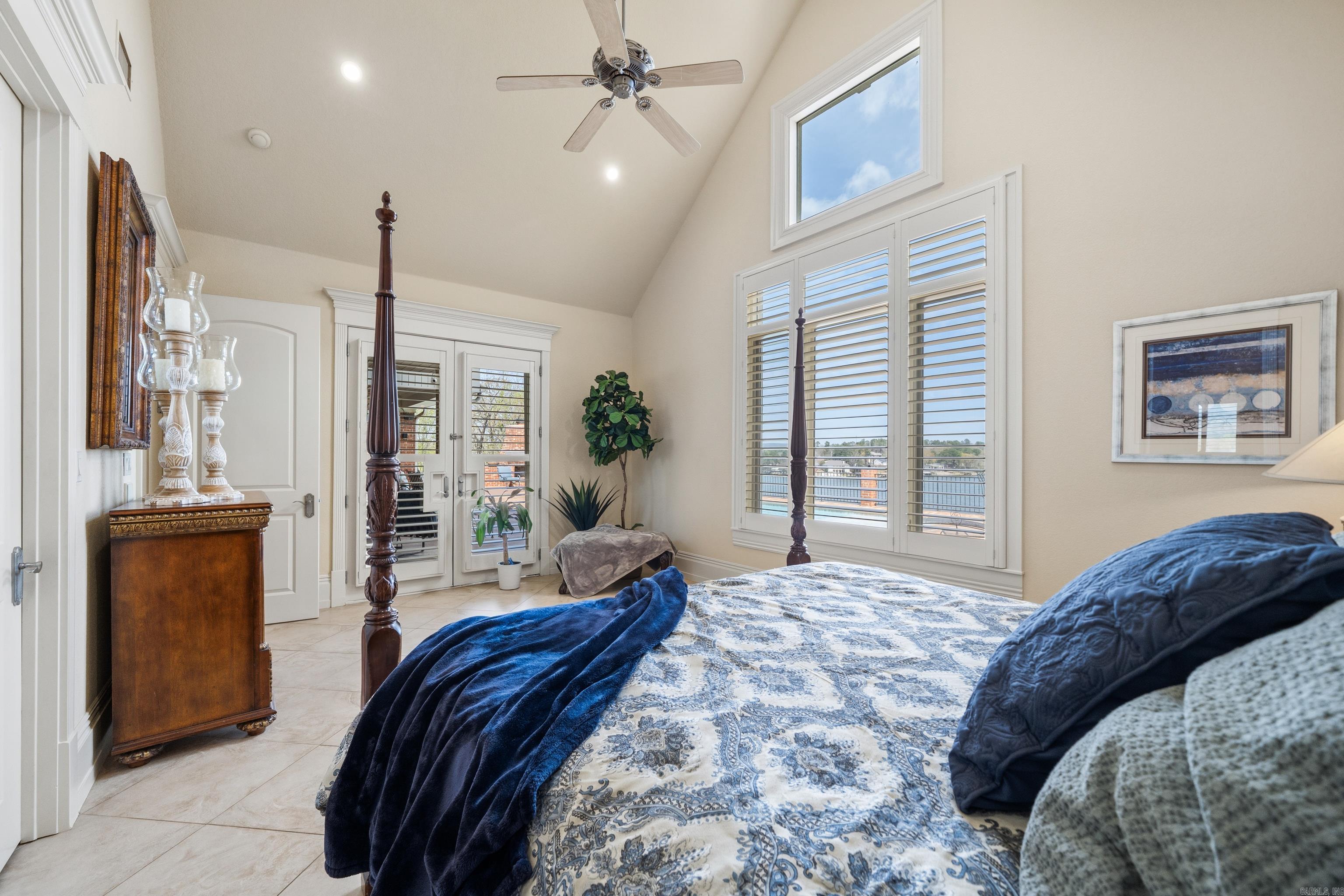 HUNTER HEIGHTS - Residential
