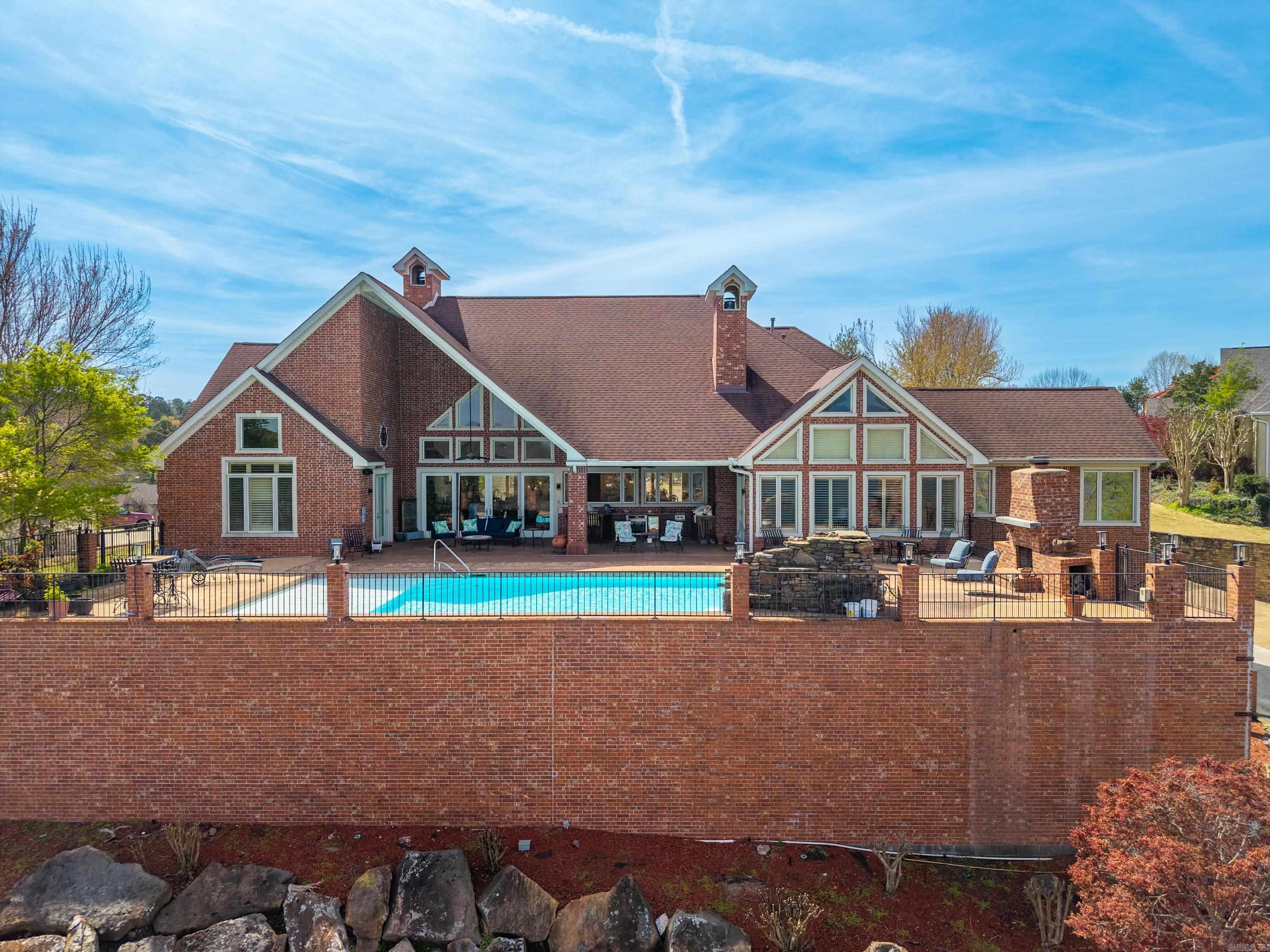 HUNTER HEIGHTS - Residential