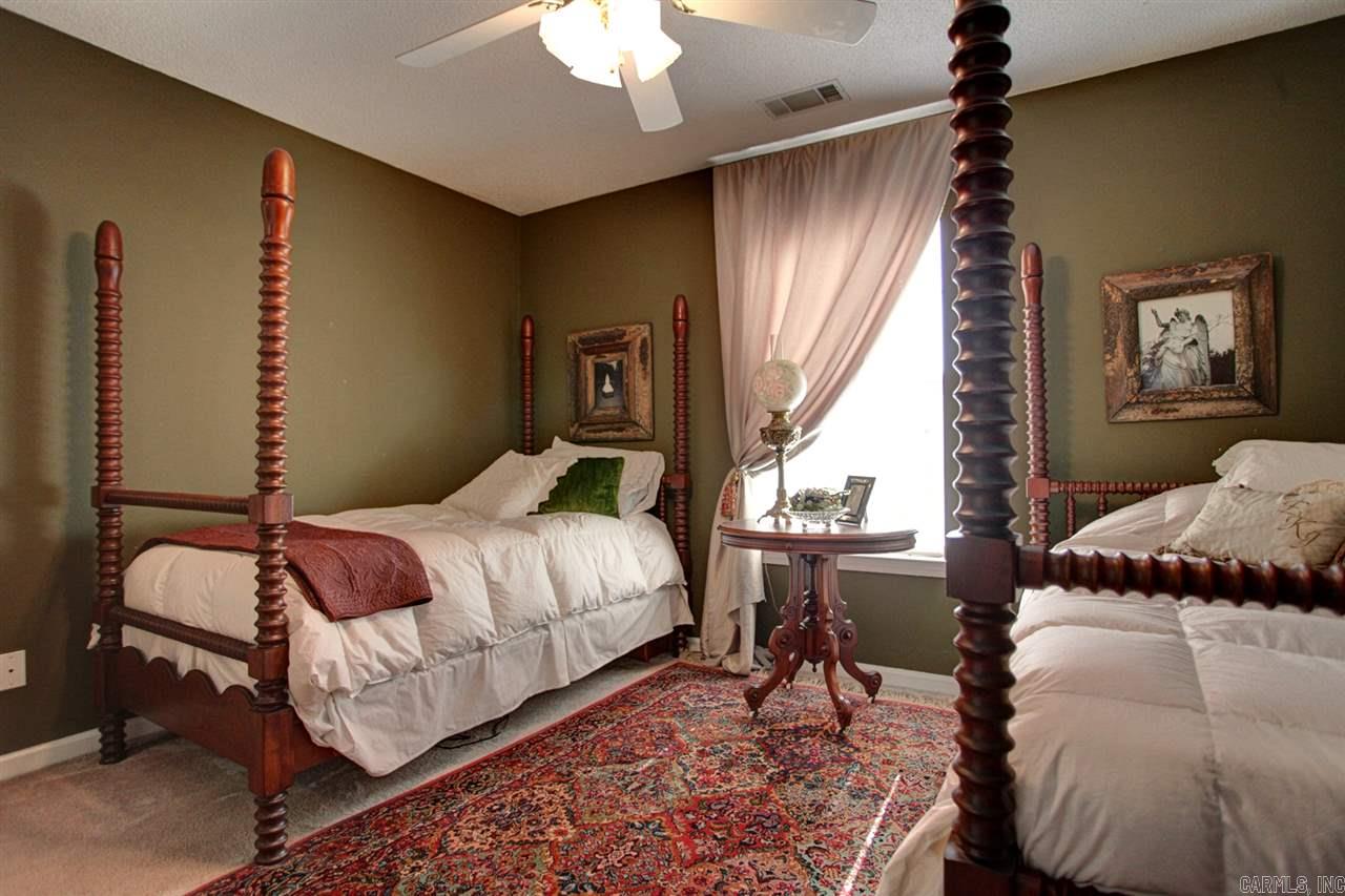 STONEWALL - Residential