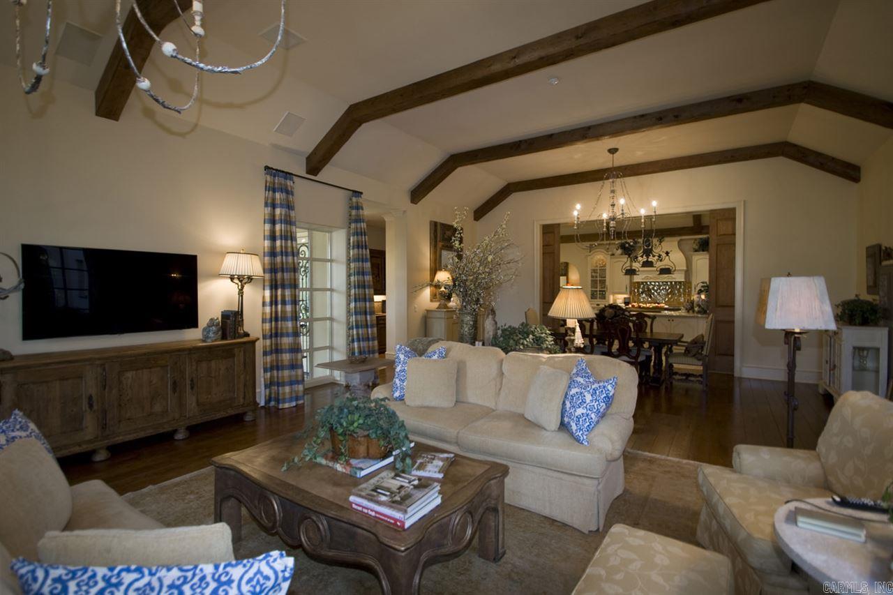 CHENAL VALLEY SOLOGNE CIRCLE - Residential