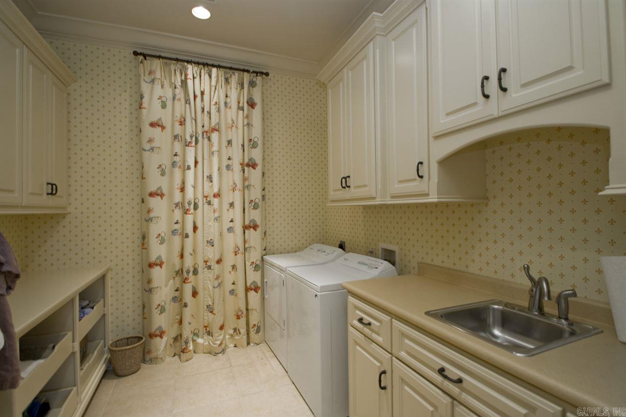 CHENAL VALLEY SOLOGNE CIRCLE - Residential