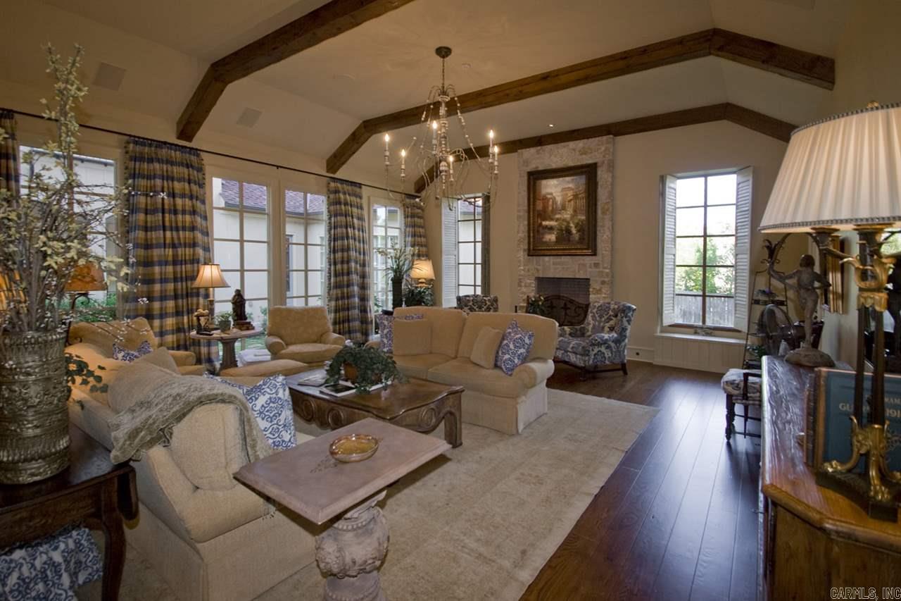 CHENAL VALLEY SOLOGNE CIRCLE - Residential